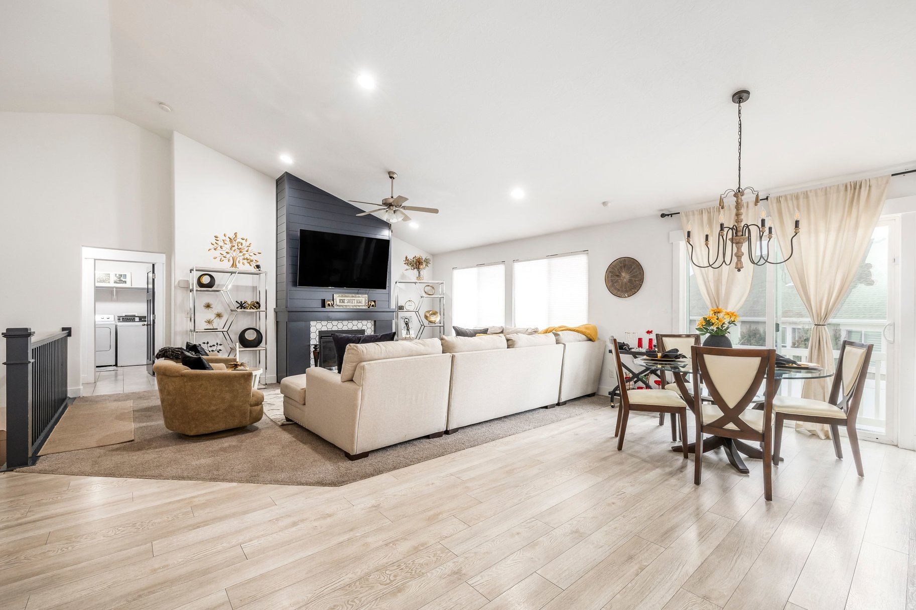 NOBLE VISTA - Residential