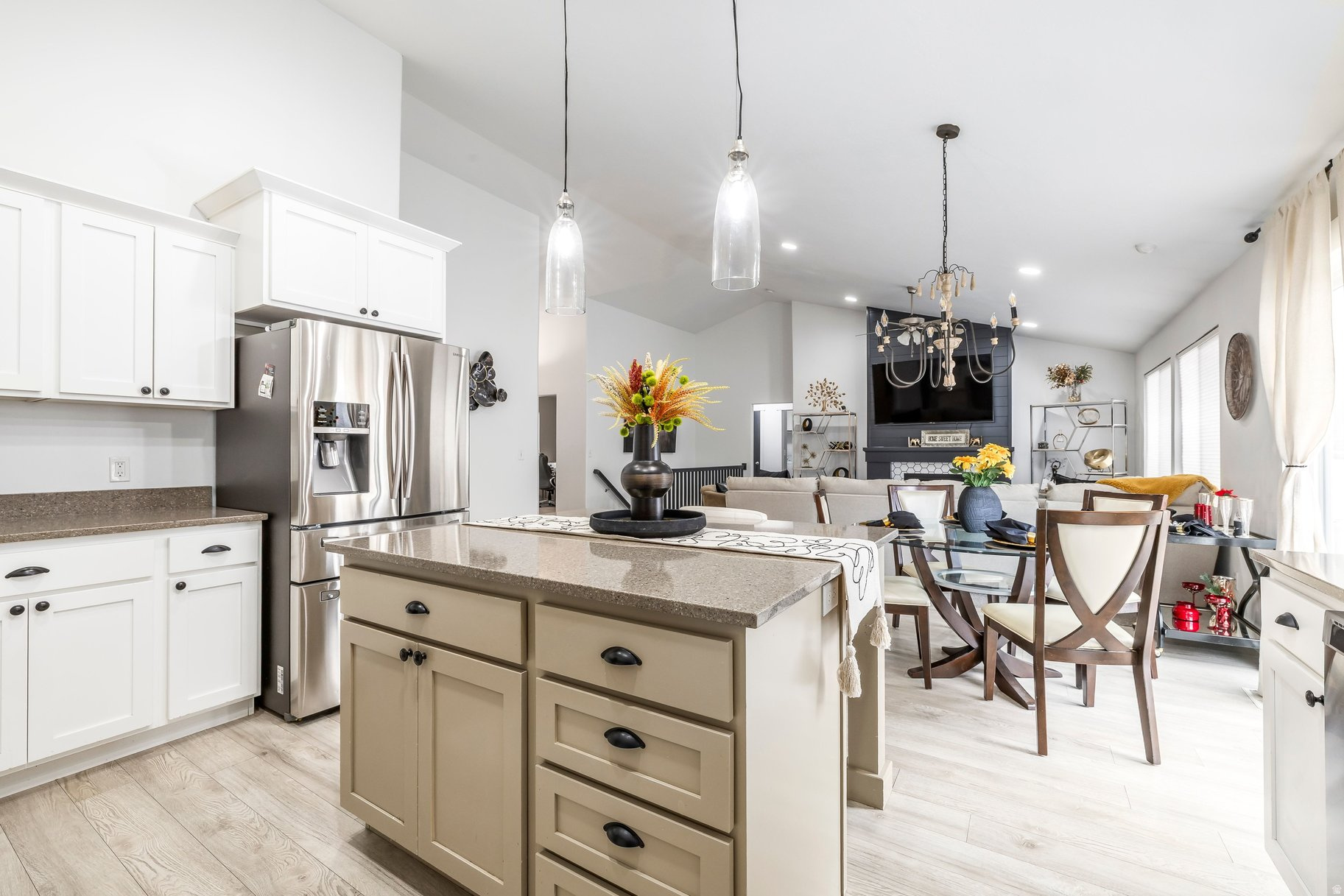 NOBLE VISTA - Residential