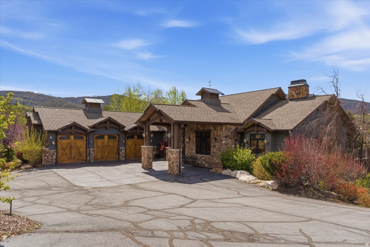 SUMMIT AT SKI LAKE - Residential