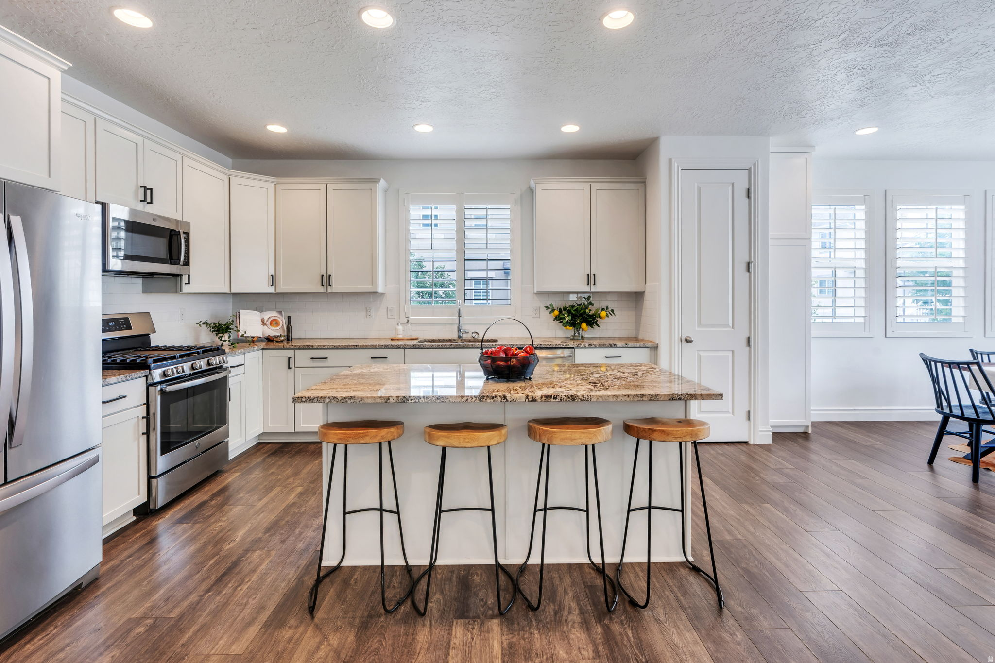 PARKSIDE - Residential