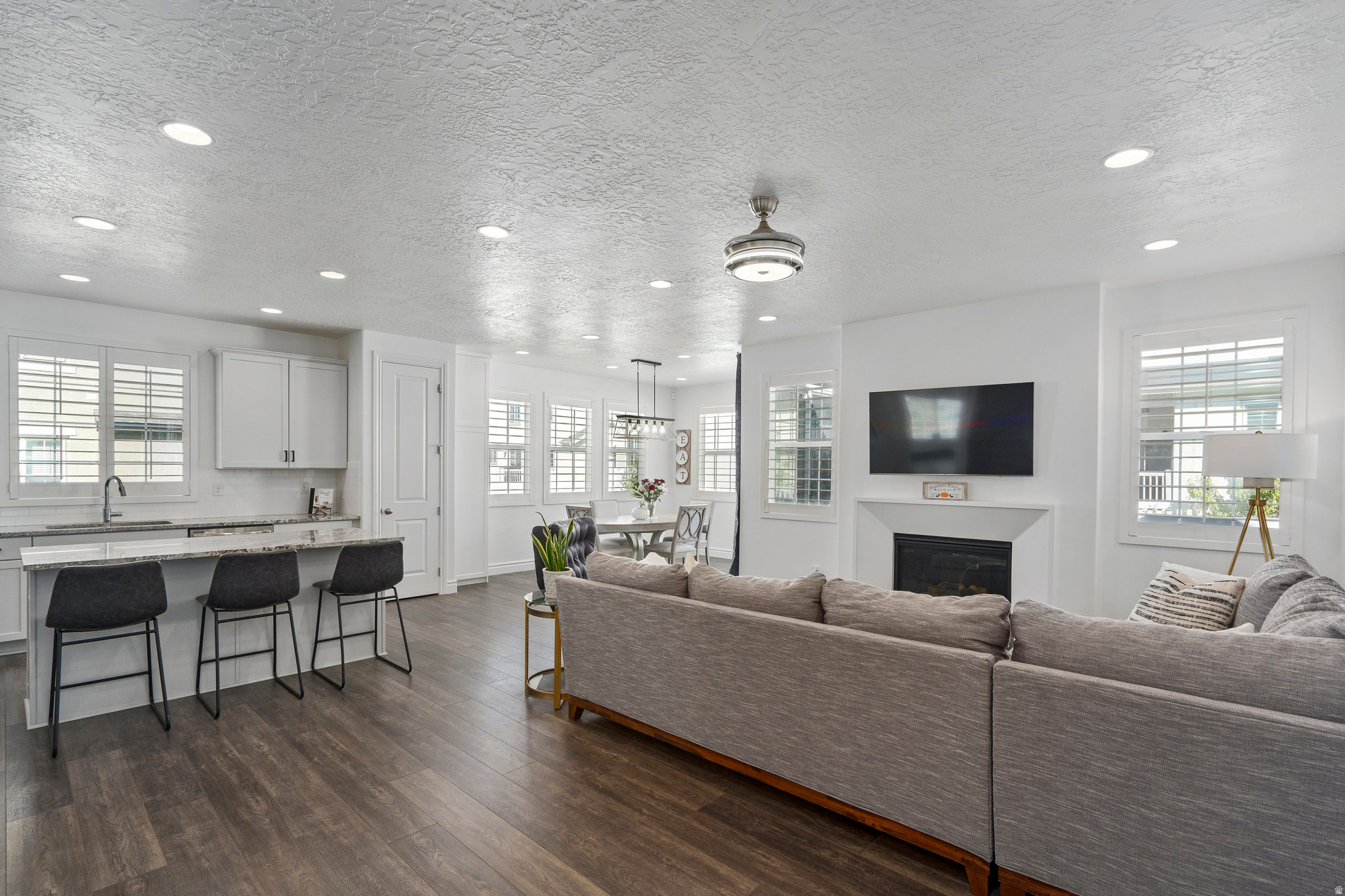 PARKSIDE - Residential