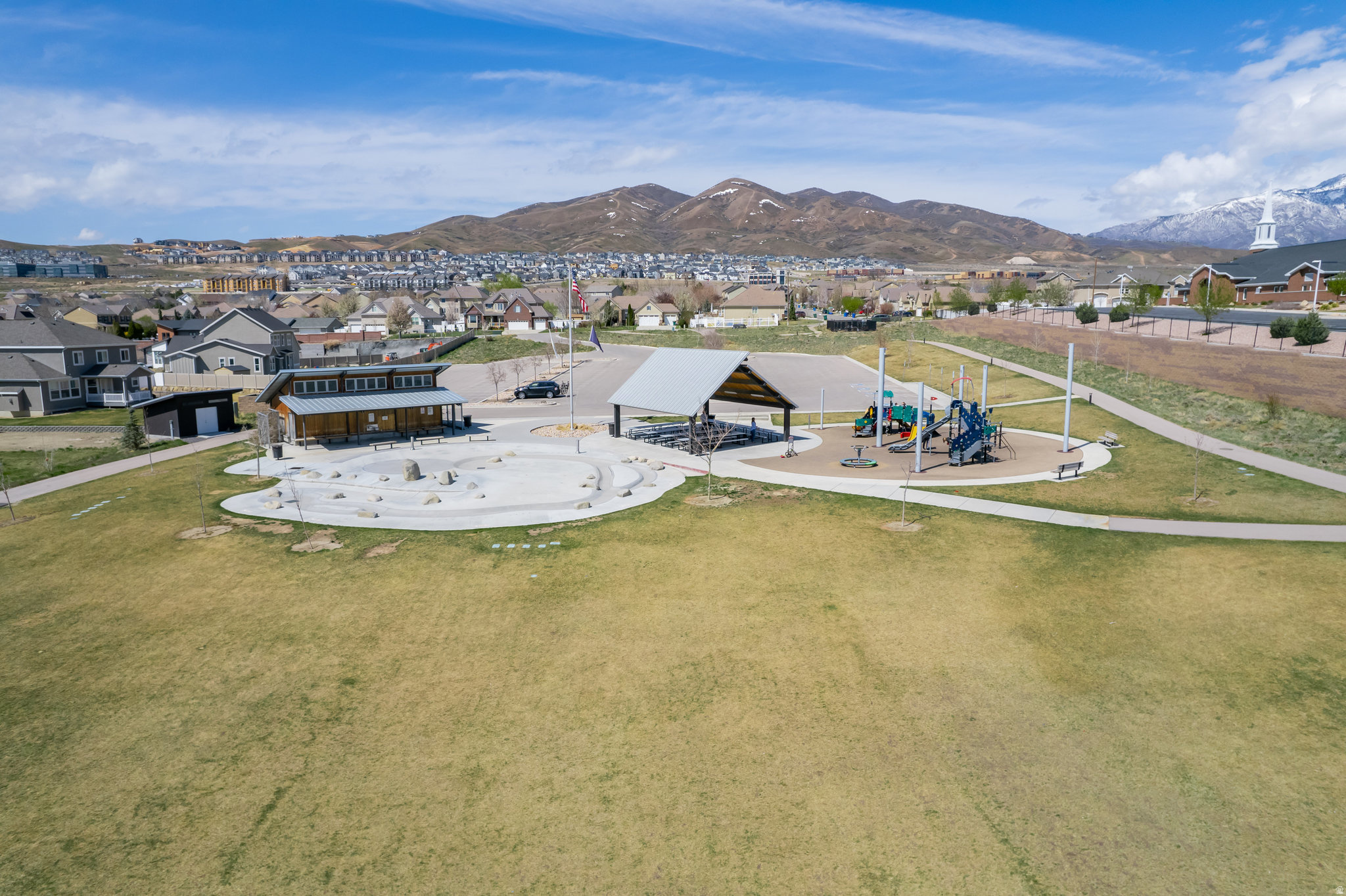 PARKSIDE - Residential