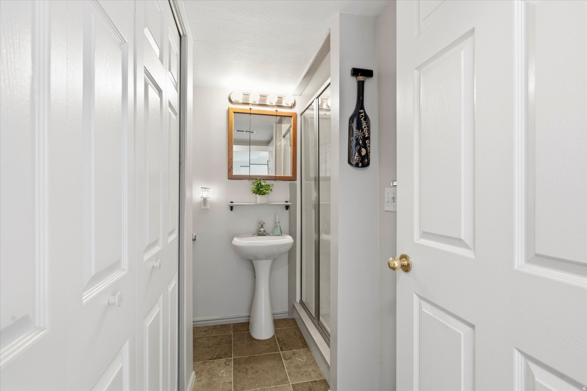 LAKEVIEW HEIGHTS - Residential