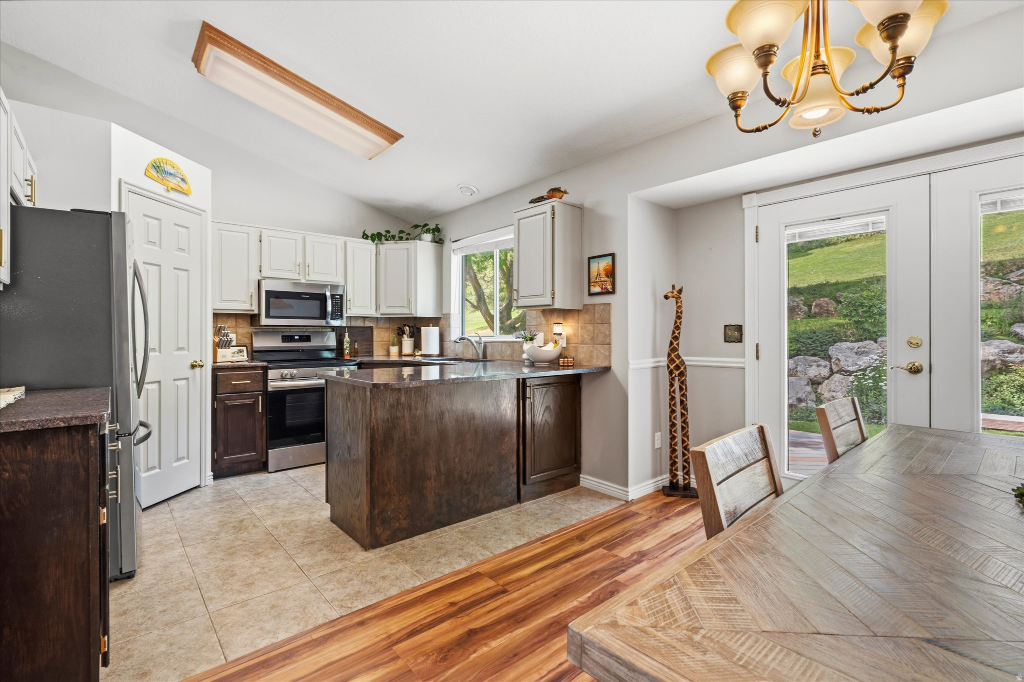 LAKEVIEW HEIGHTS - Residential