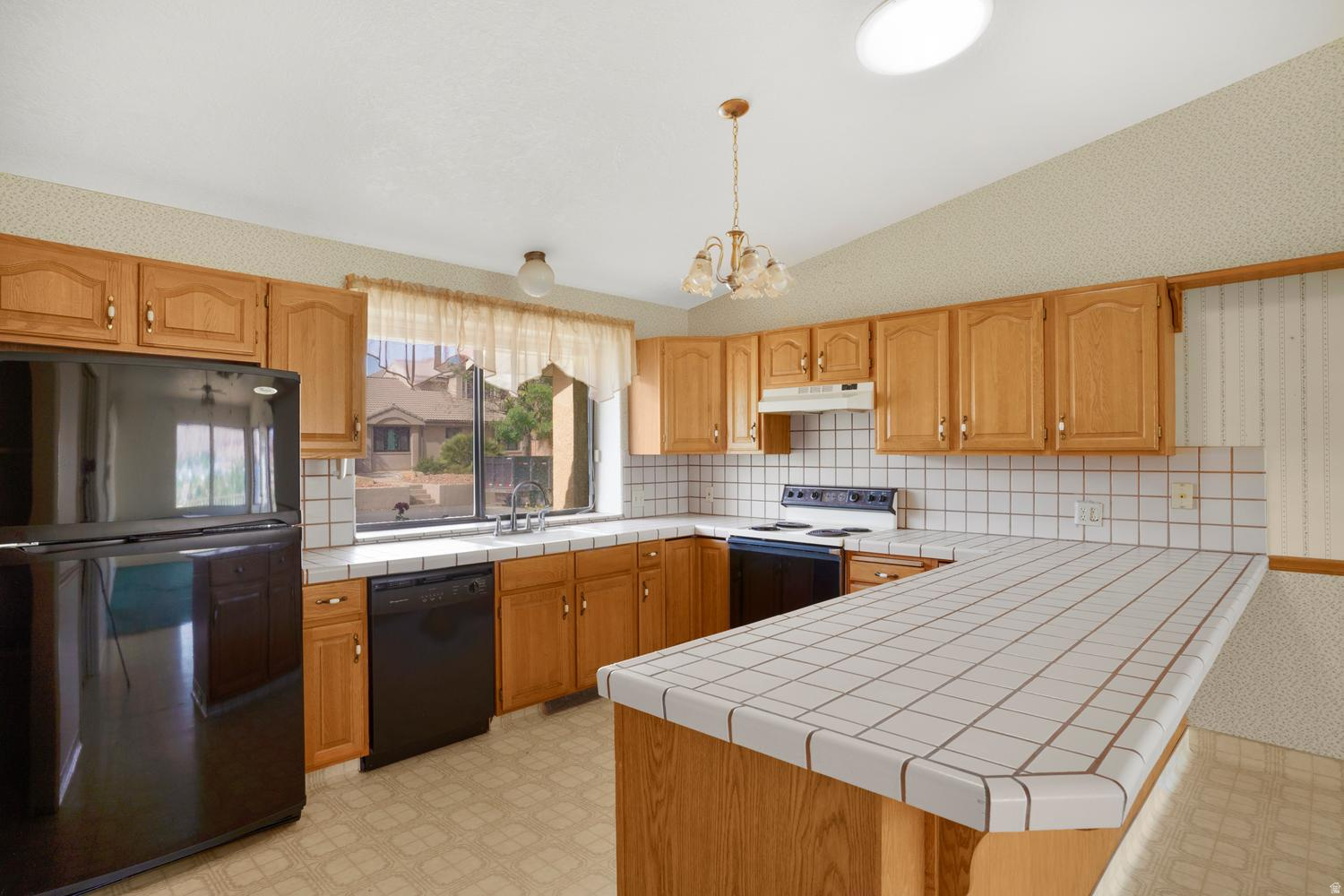BLOOMINGTON HILLS 1 - Residential