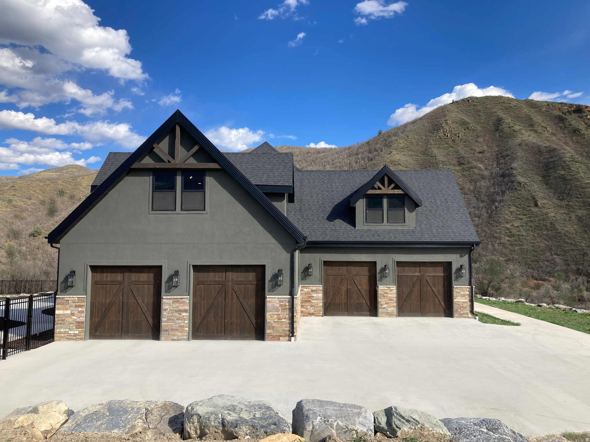 COTTAGES AT HOBBLECREEK - Residential