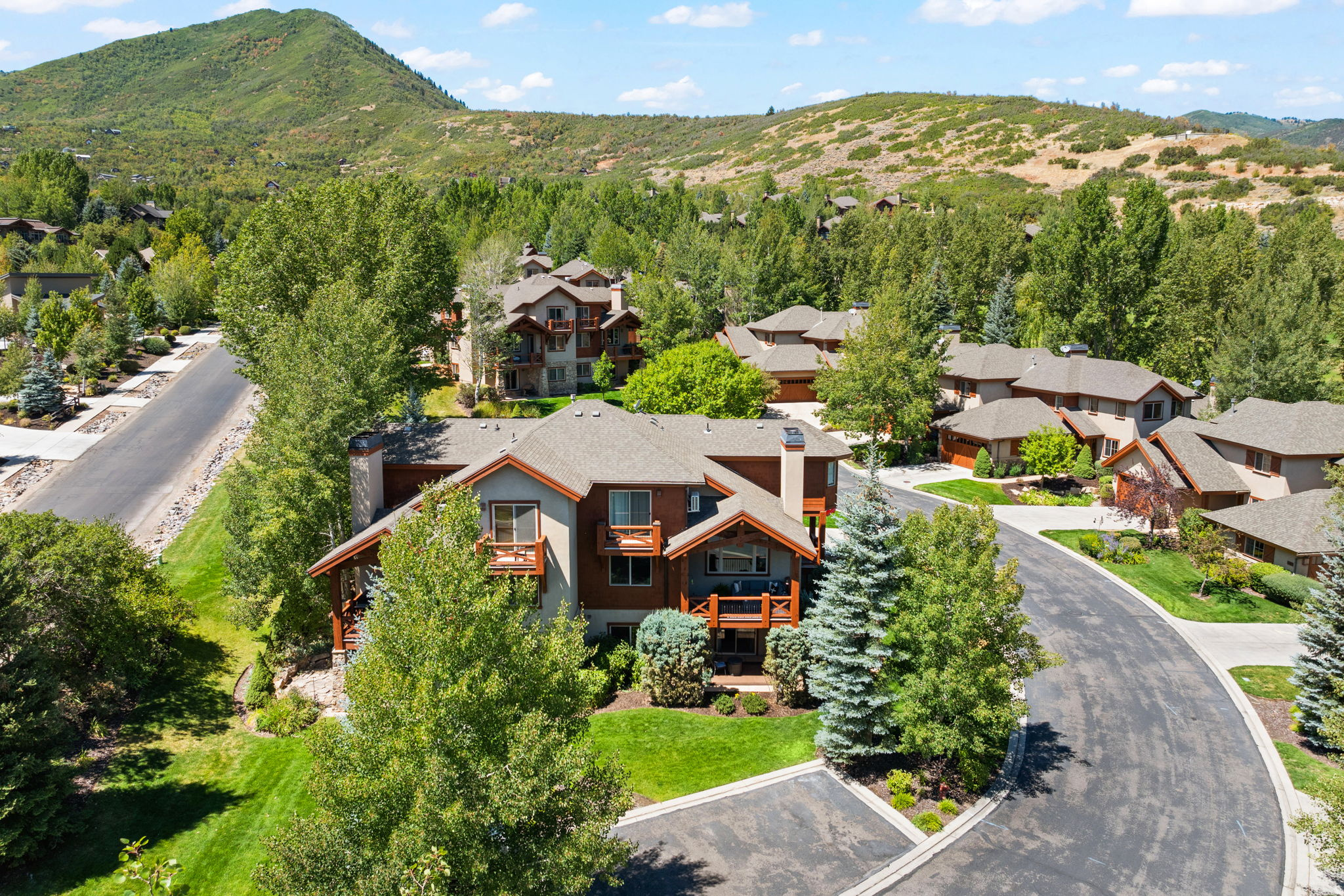 TURNBERRY - Residential
