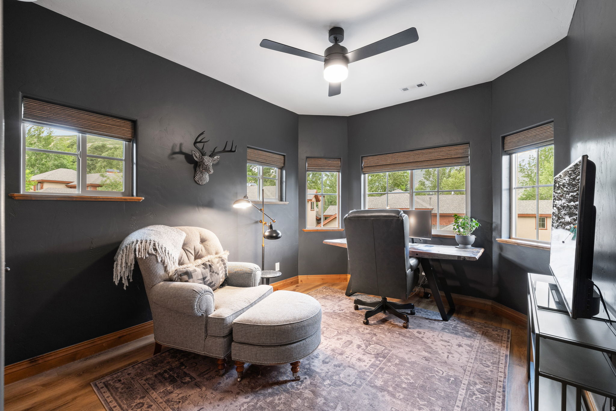 TURNBERRY - Residential