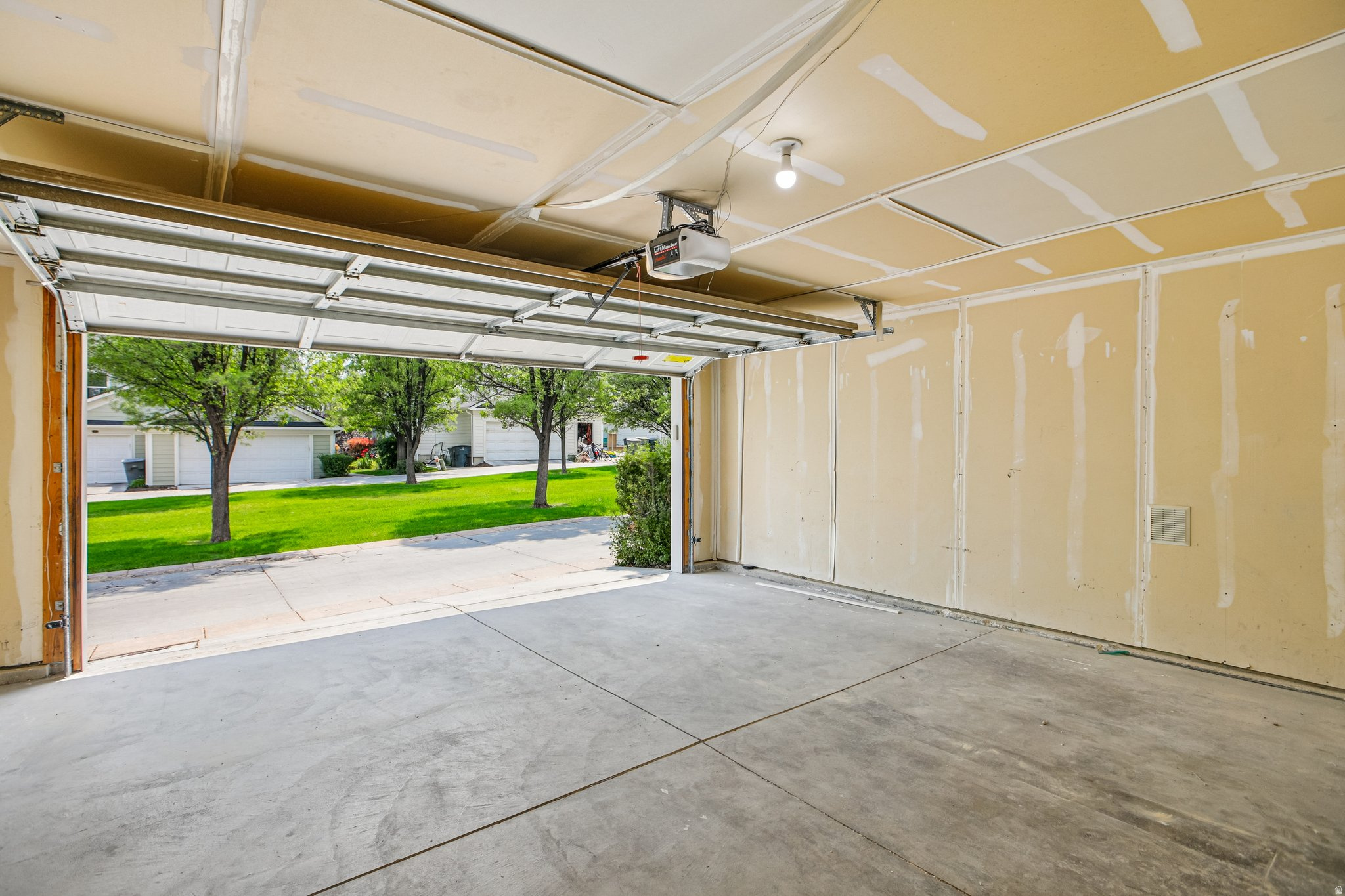 DAYBREAK TOWNHOME 1 - Residential