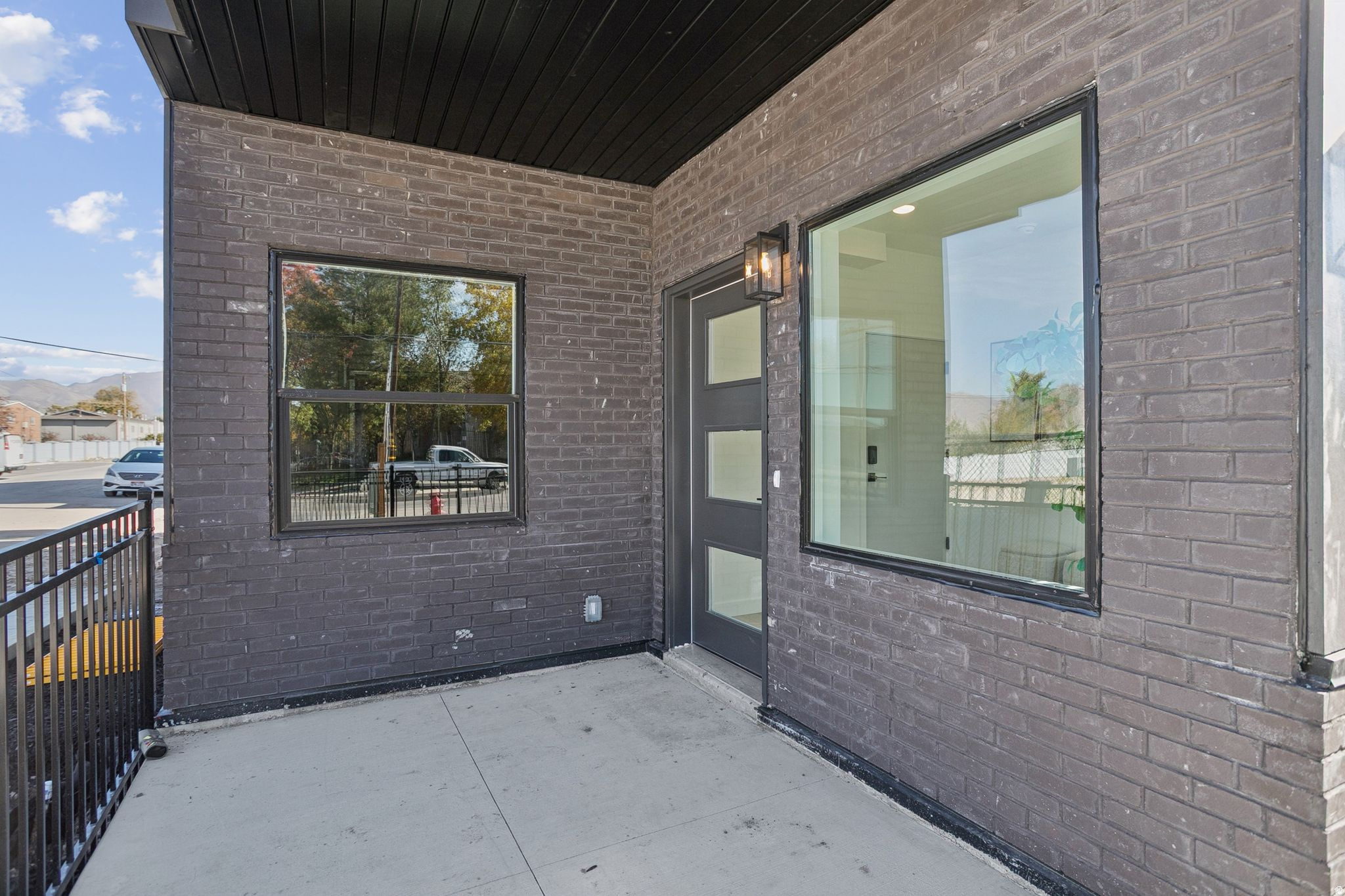 300 LOFTS - Residential