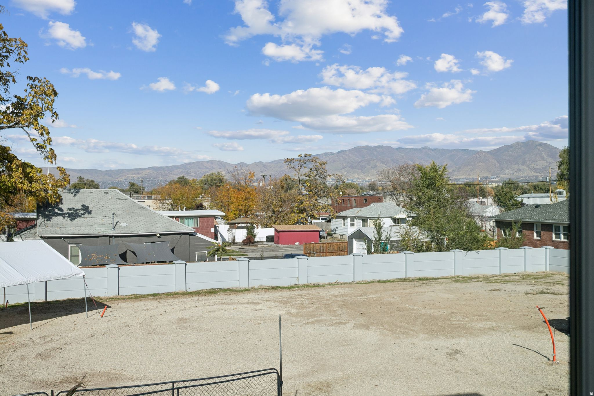 300 LOFTS - Residential