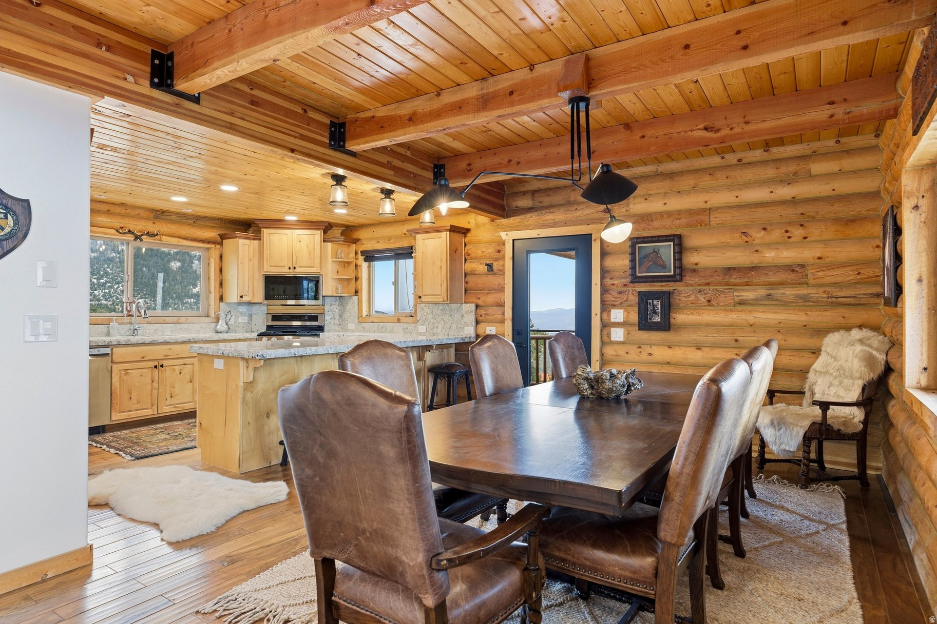 CEDAR HIGHLANDS - Residential
