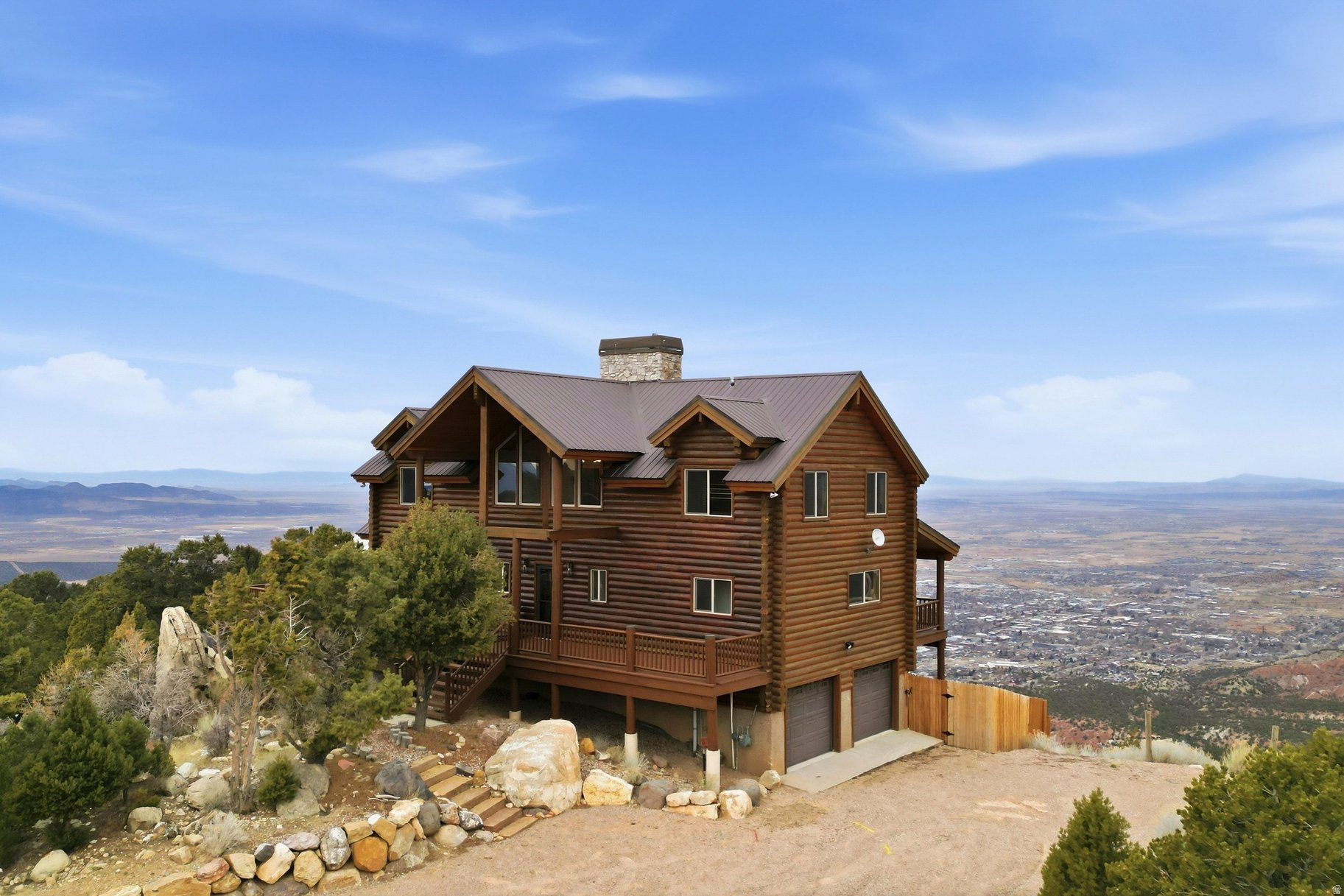 CEDAR HIGHLANDS - Residential