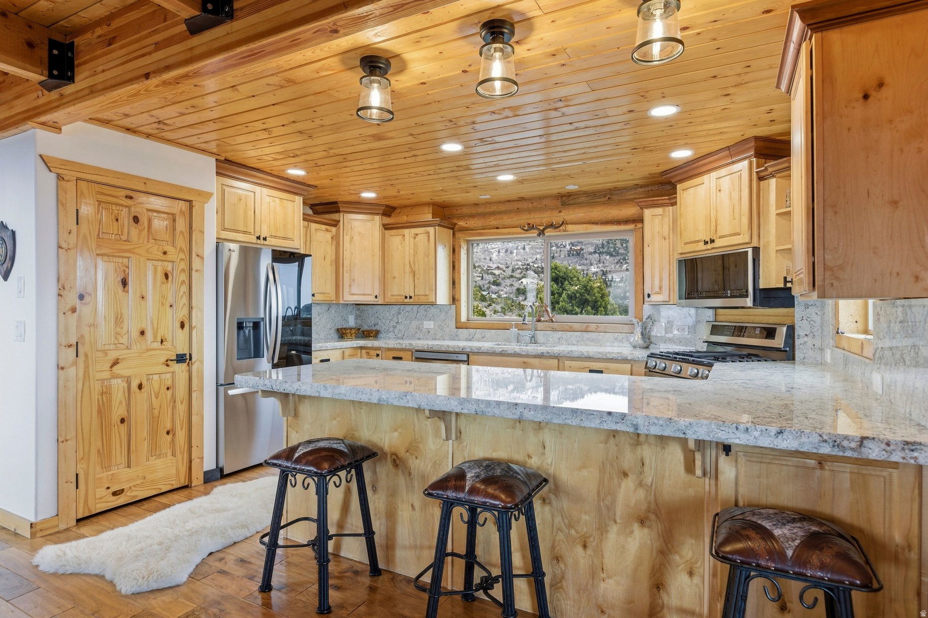 CEDAR HIGHLANDS - Residential