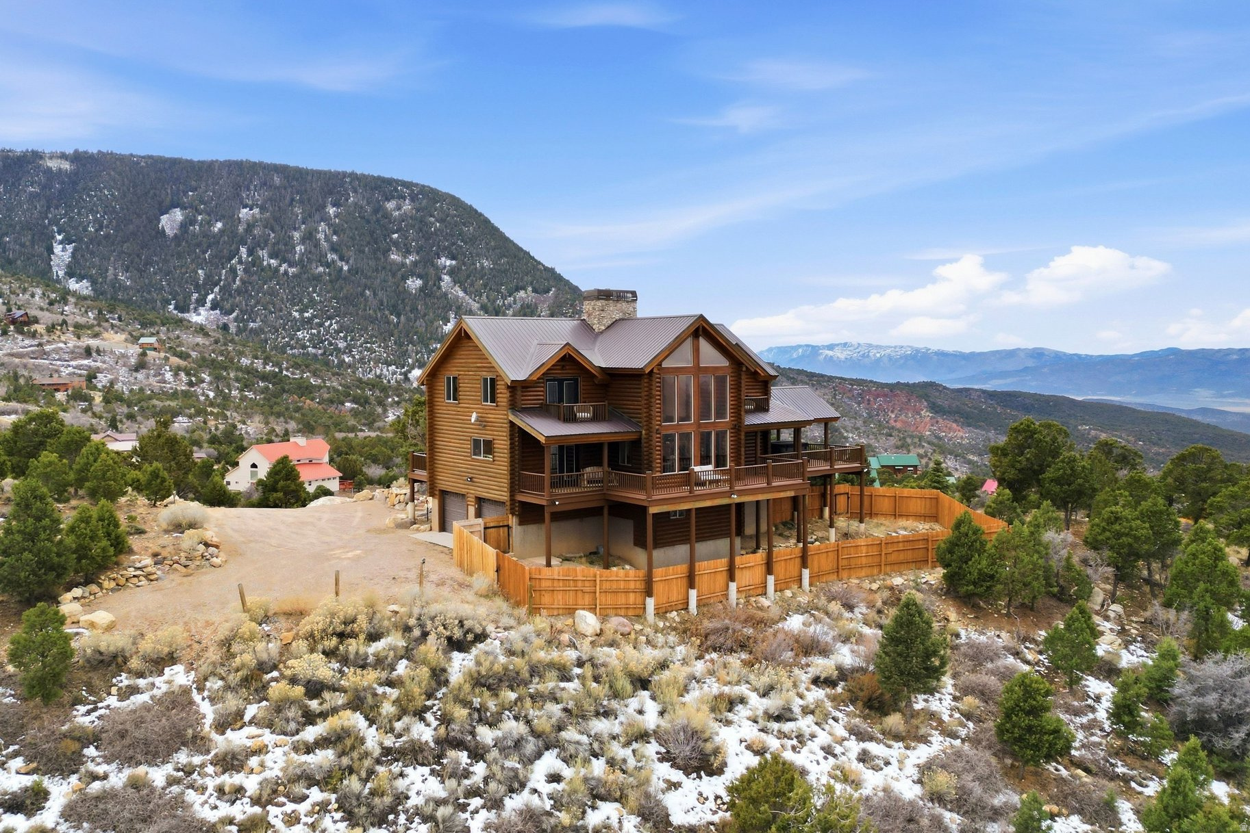 CEDAR HIGHLANDS - Residential