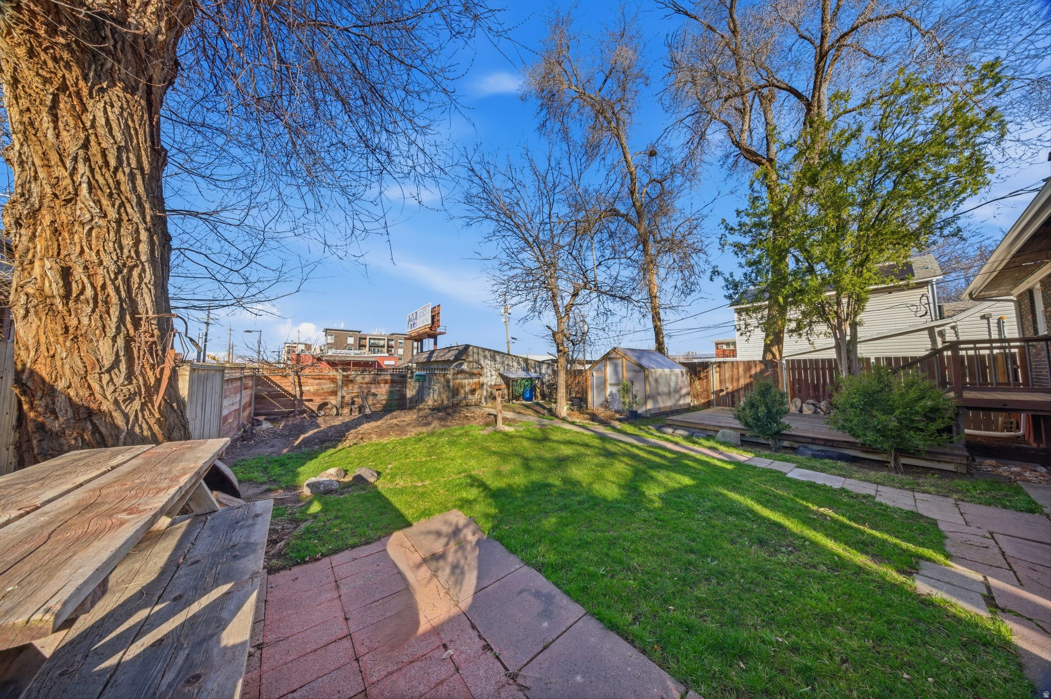 FOREST DALE - Residential
