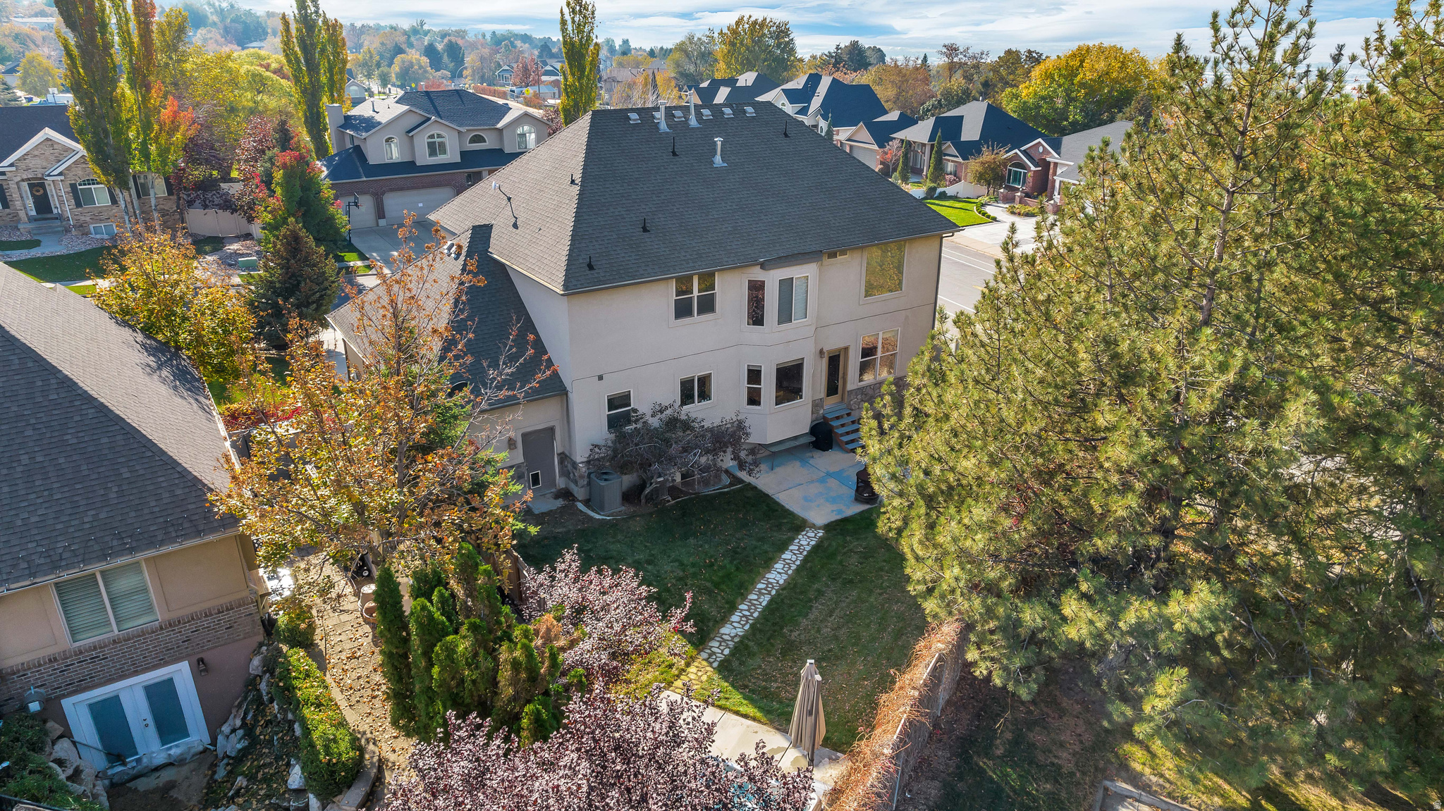 LEWIS PARK - Residential