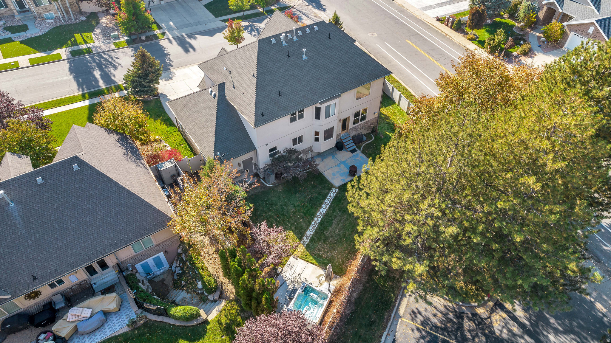 LEWIS PARK - Residential