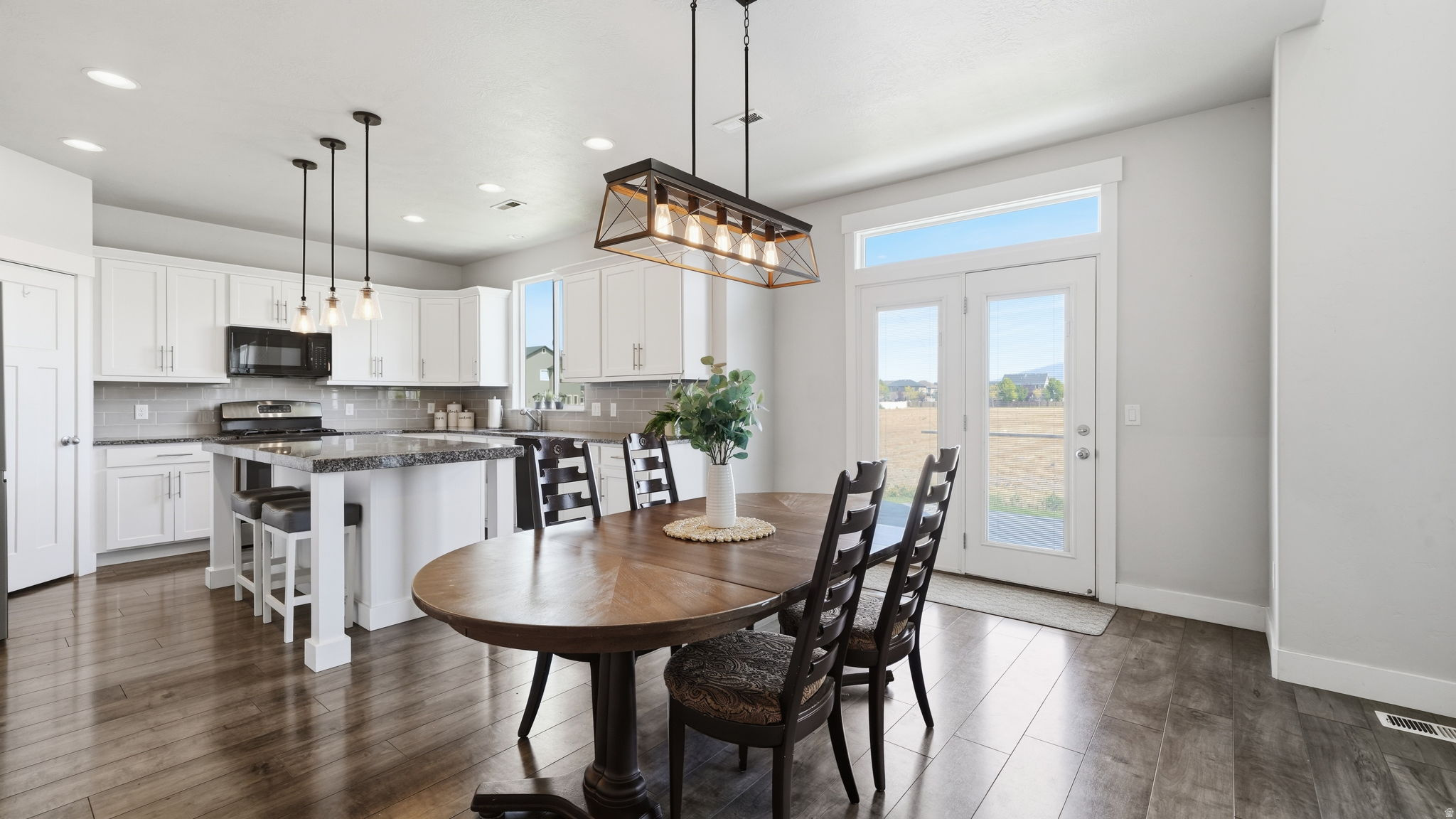 THE MEADOWS - Residential
