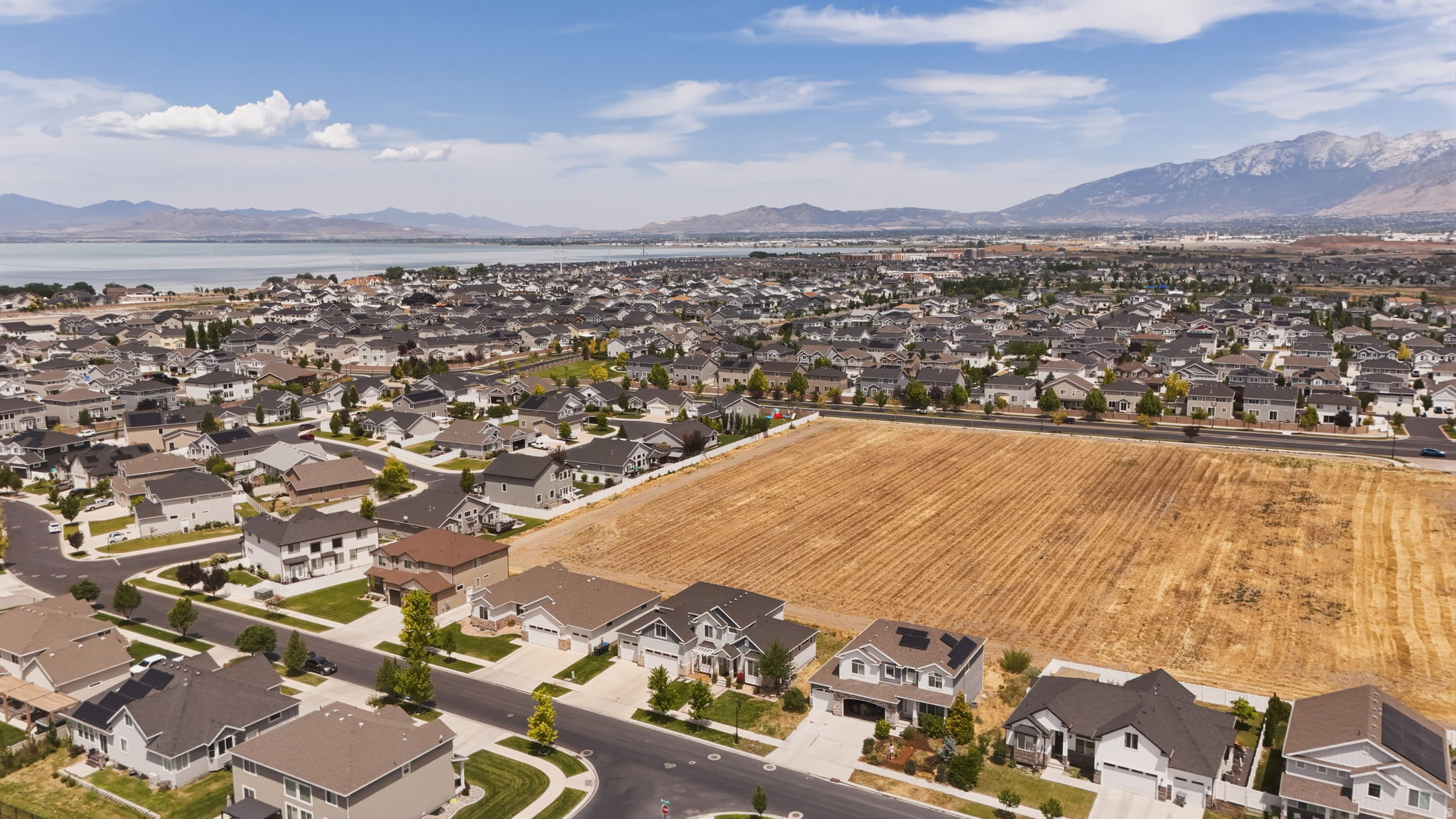 THE MEADOWS - Residential