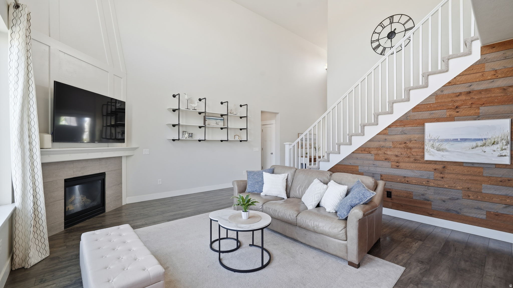 THE MEADOWS - Residential