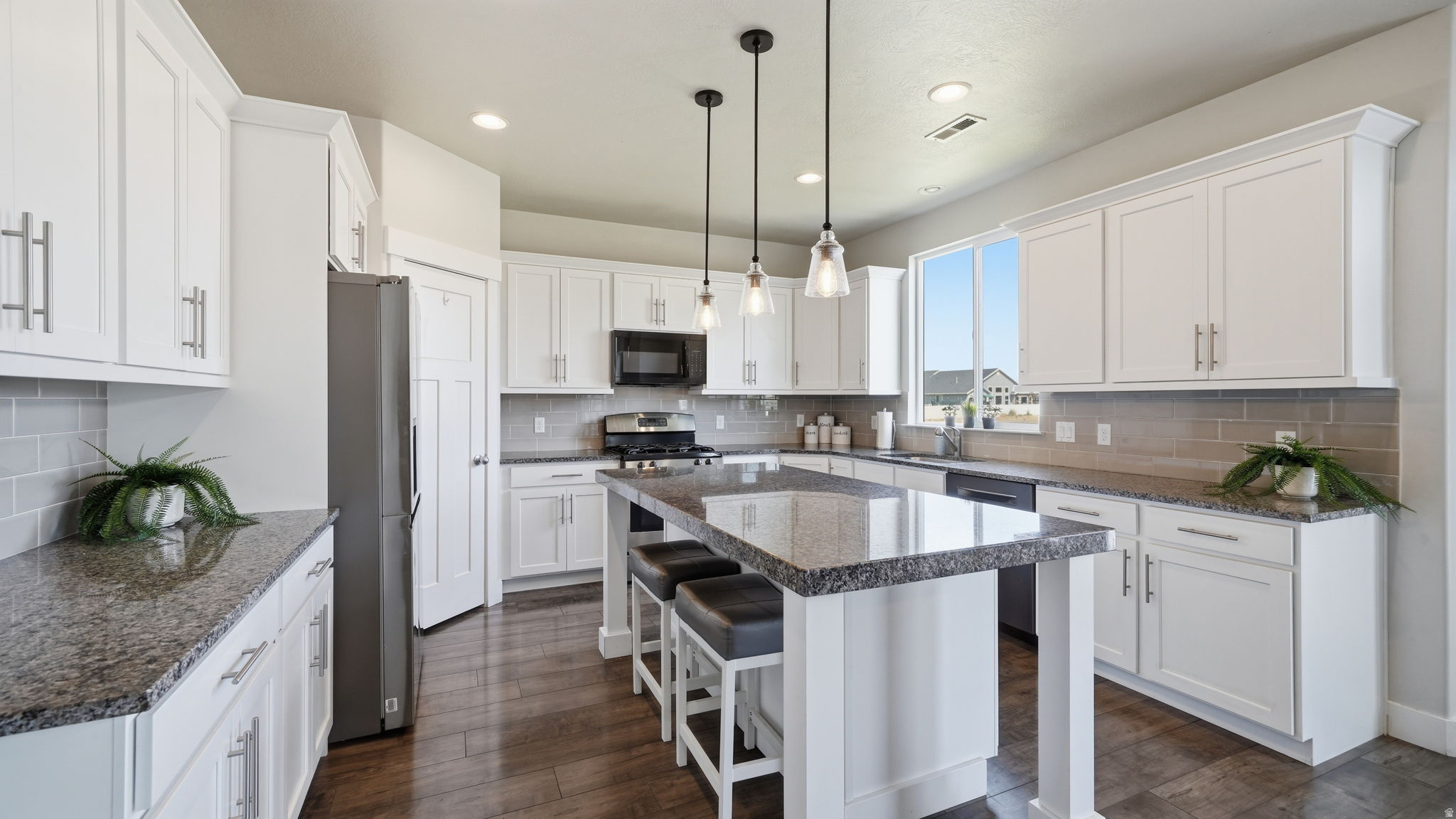 THE MEADOWS - Residential