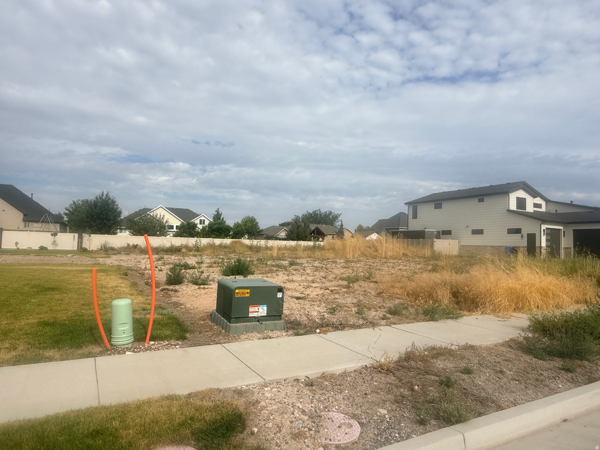 ROCKWELL ESTATES - Land