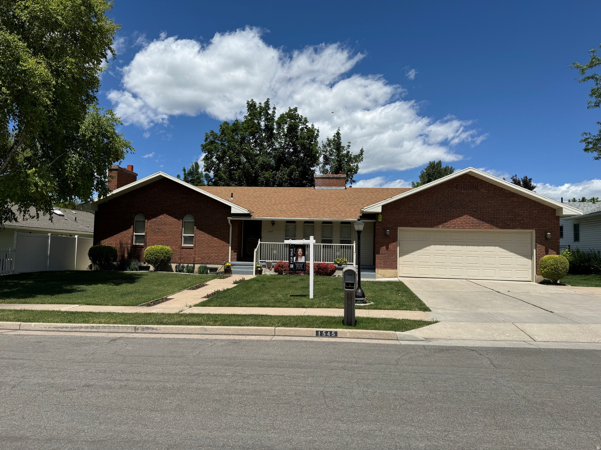 BRITTANY MANOR - Residential