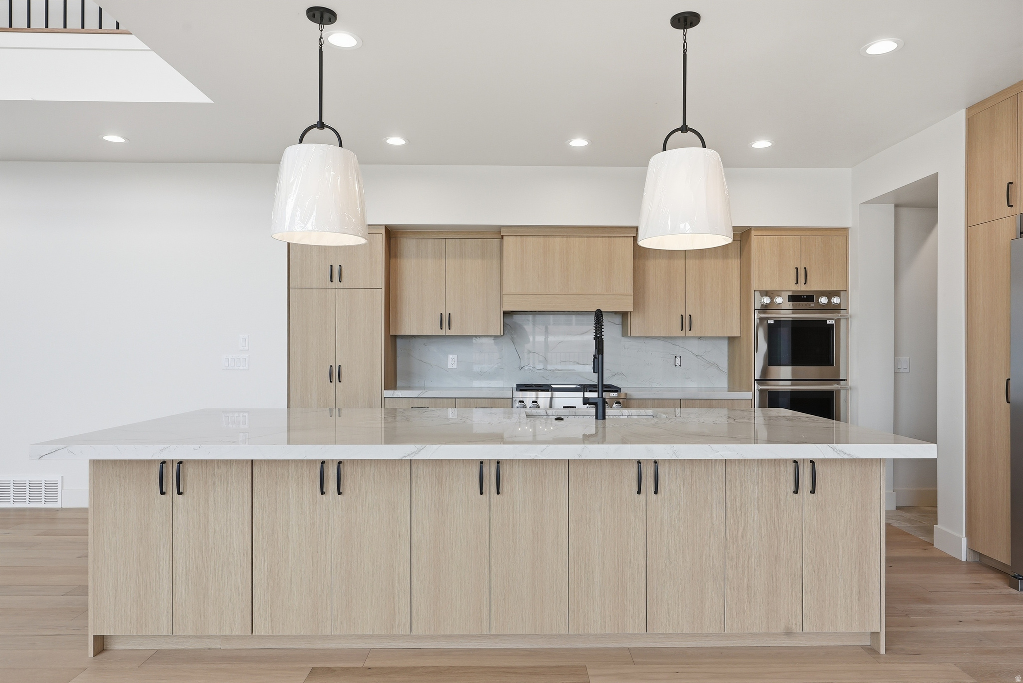 MOUNTAIN GROVE - Residential