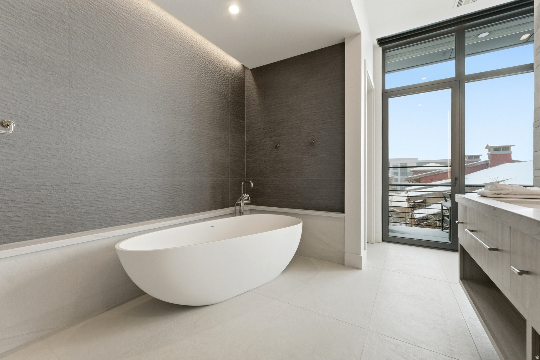 ELEVATION AT CANYONS VILLAGE - Residential