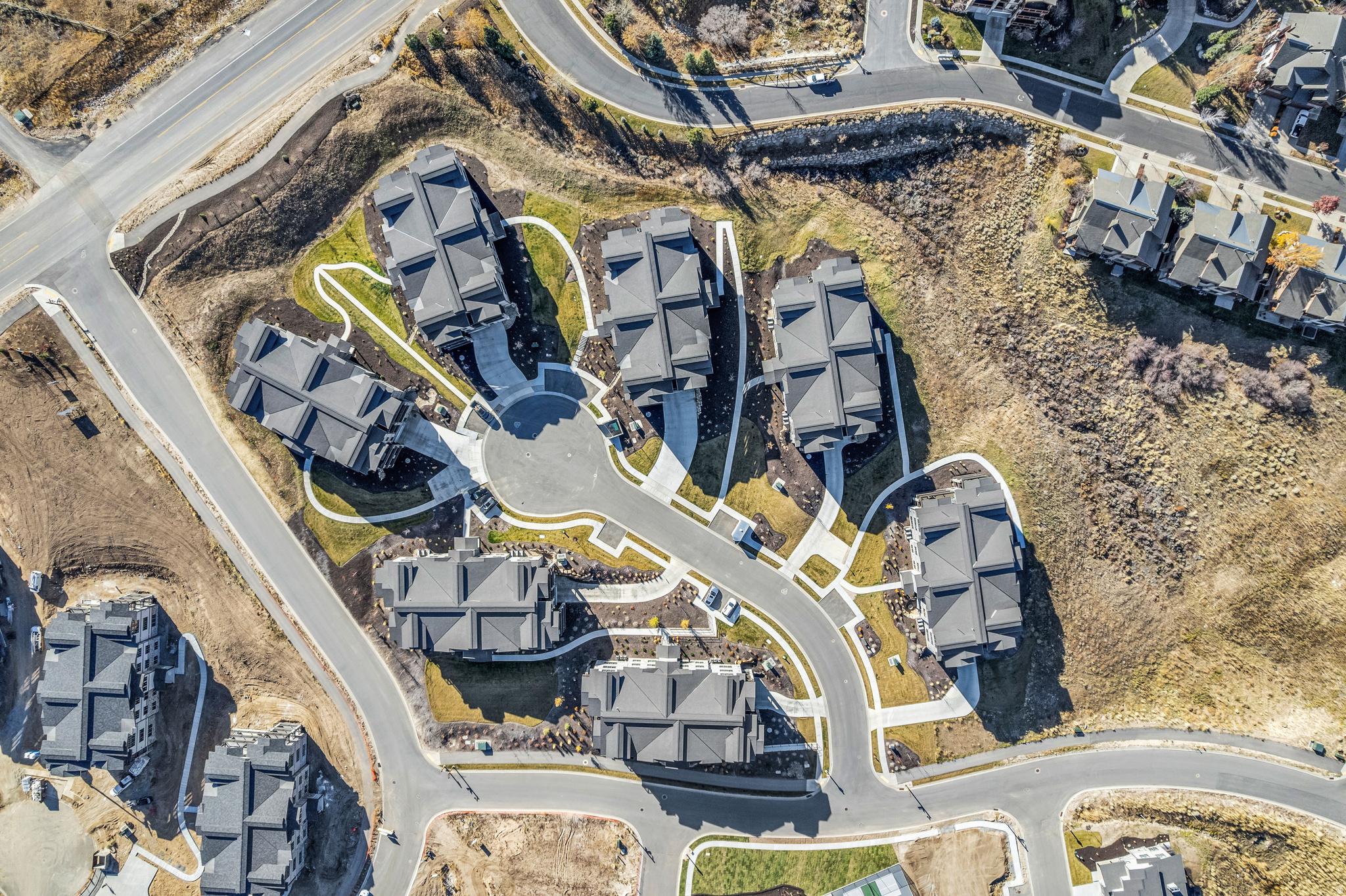 MAYFLOWER LAKESIDE - Residential