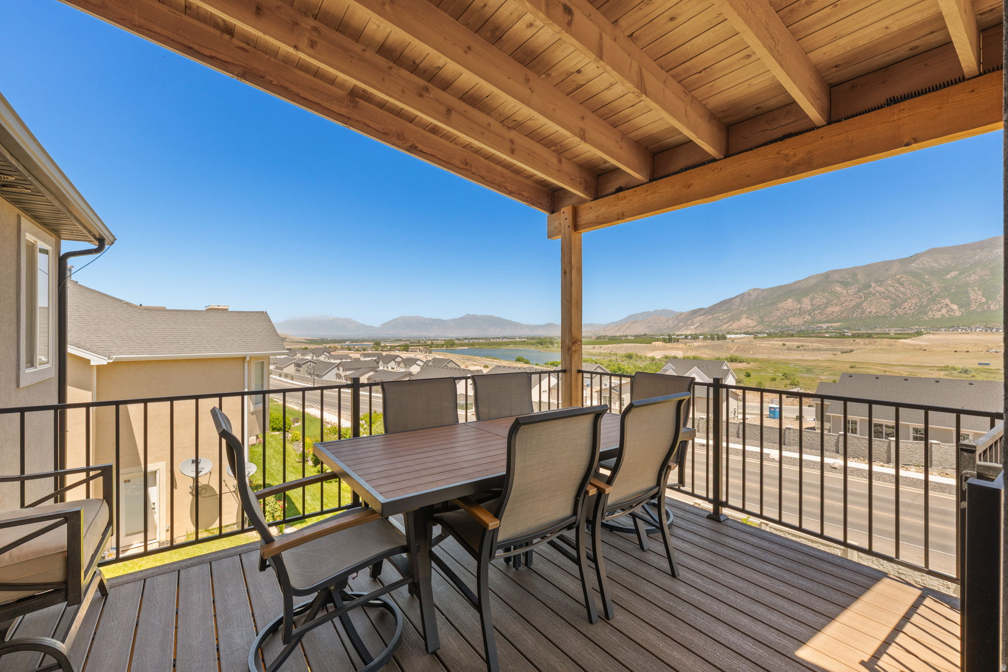 RIDGE - Residential