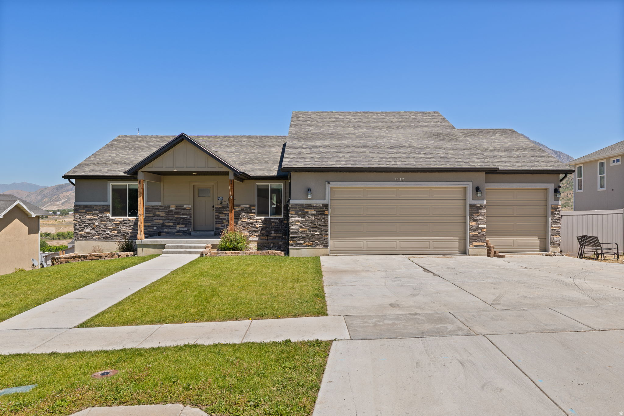 RIDGE - Residential