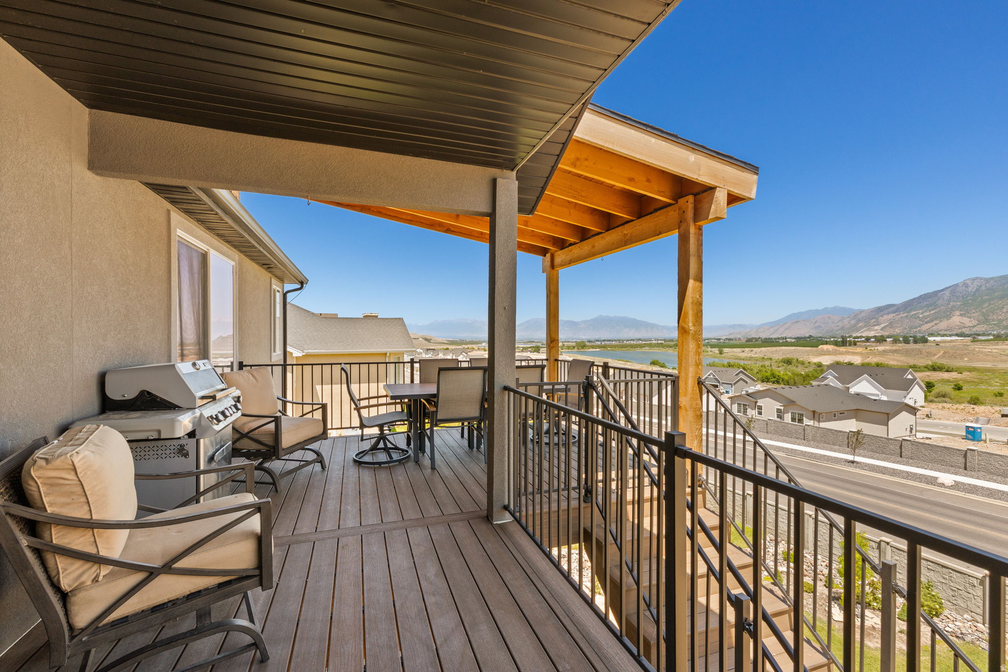 RIDGE - Residential