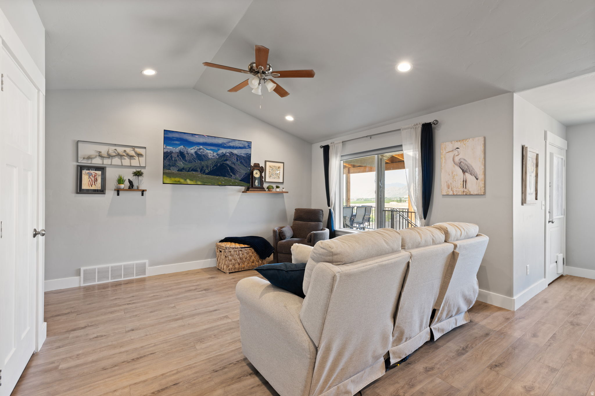 RIDGE - Residential