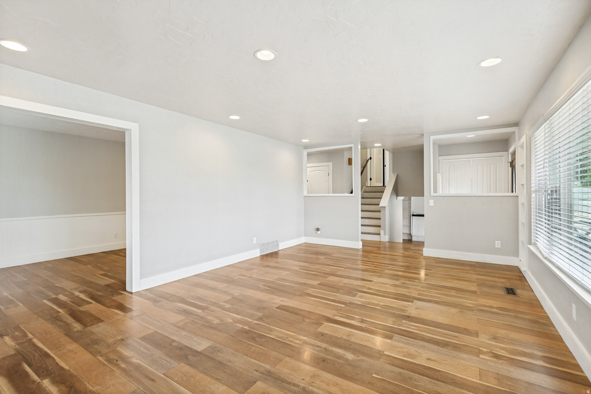COLONIAL HEIGHTS - Residential