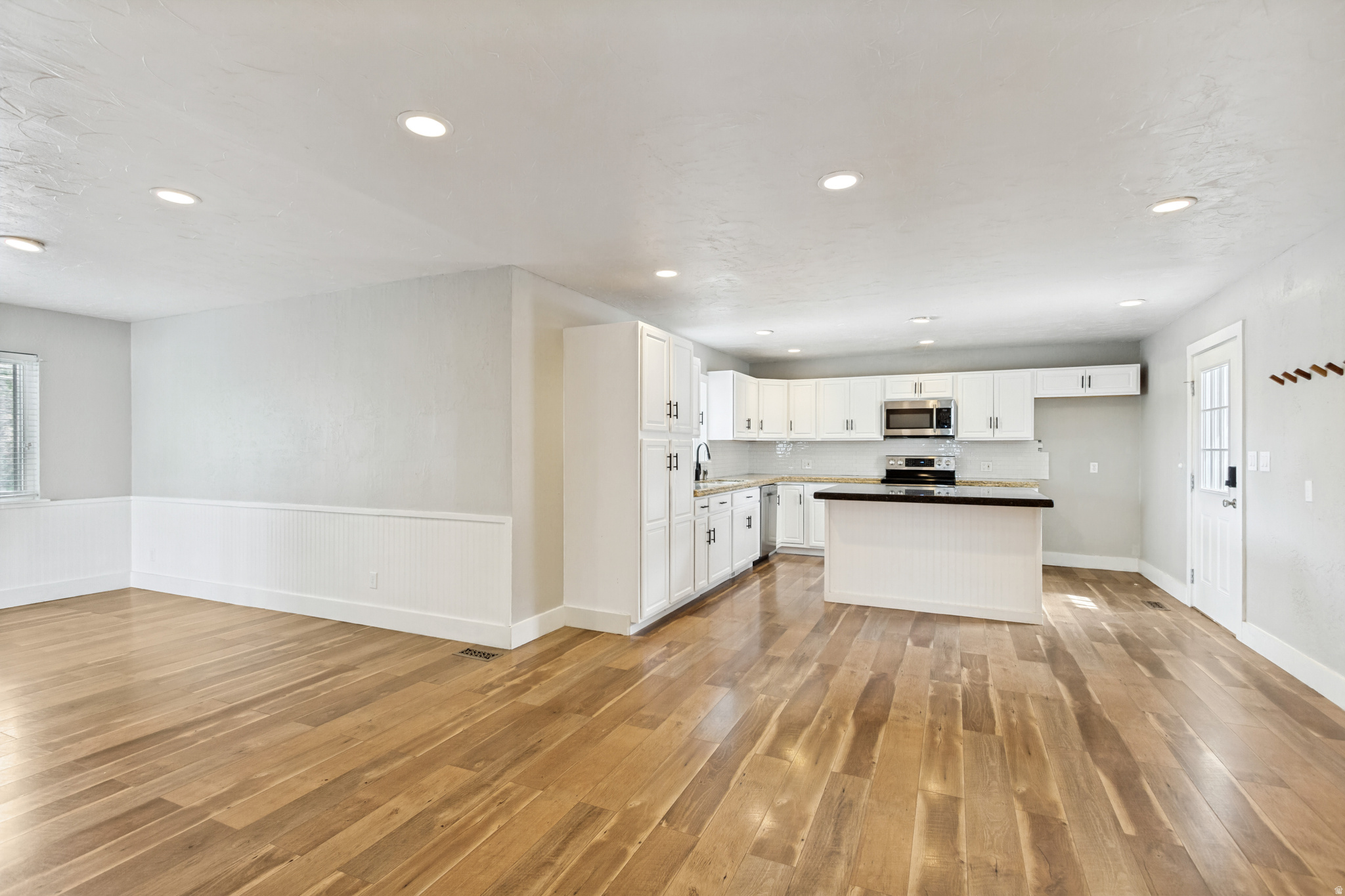 COLONIAL HEIGHTS - Residential