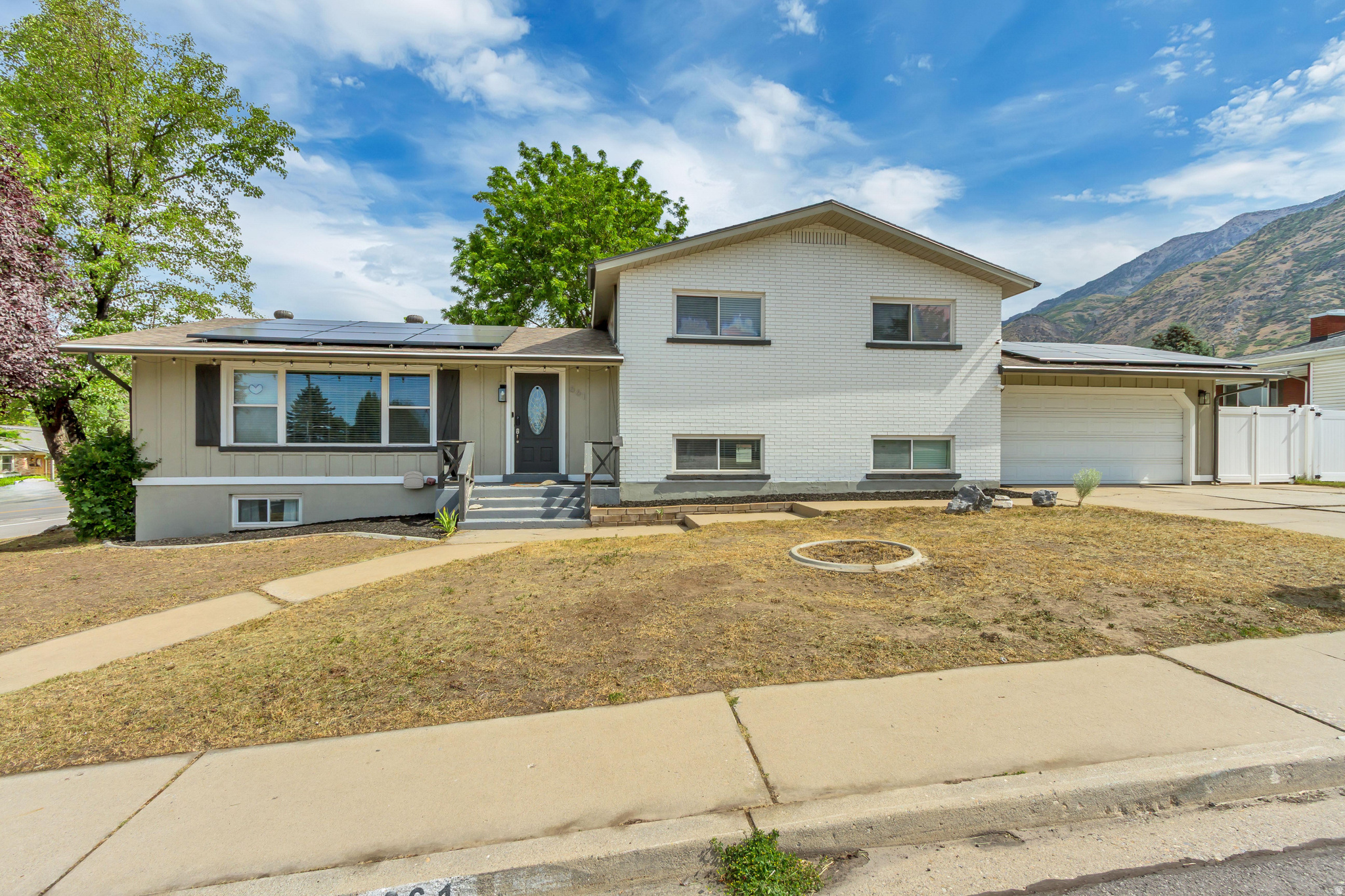 COLONIAL HEIGHTS - Residential