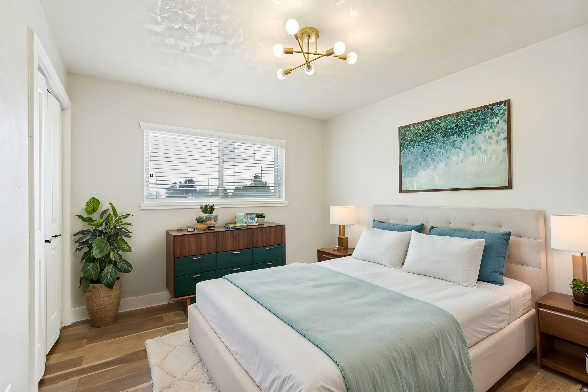 COLONIAL HEIGHTS - Residential