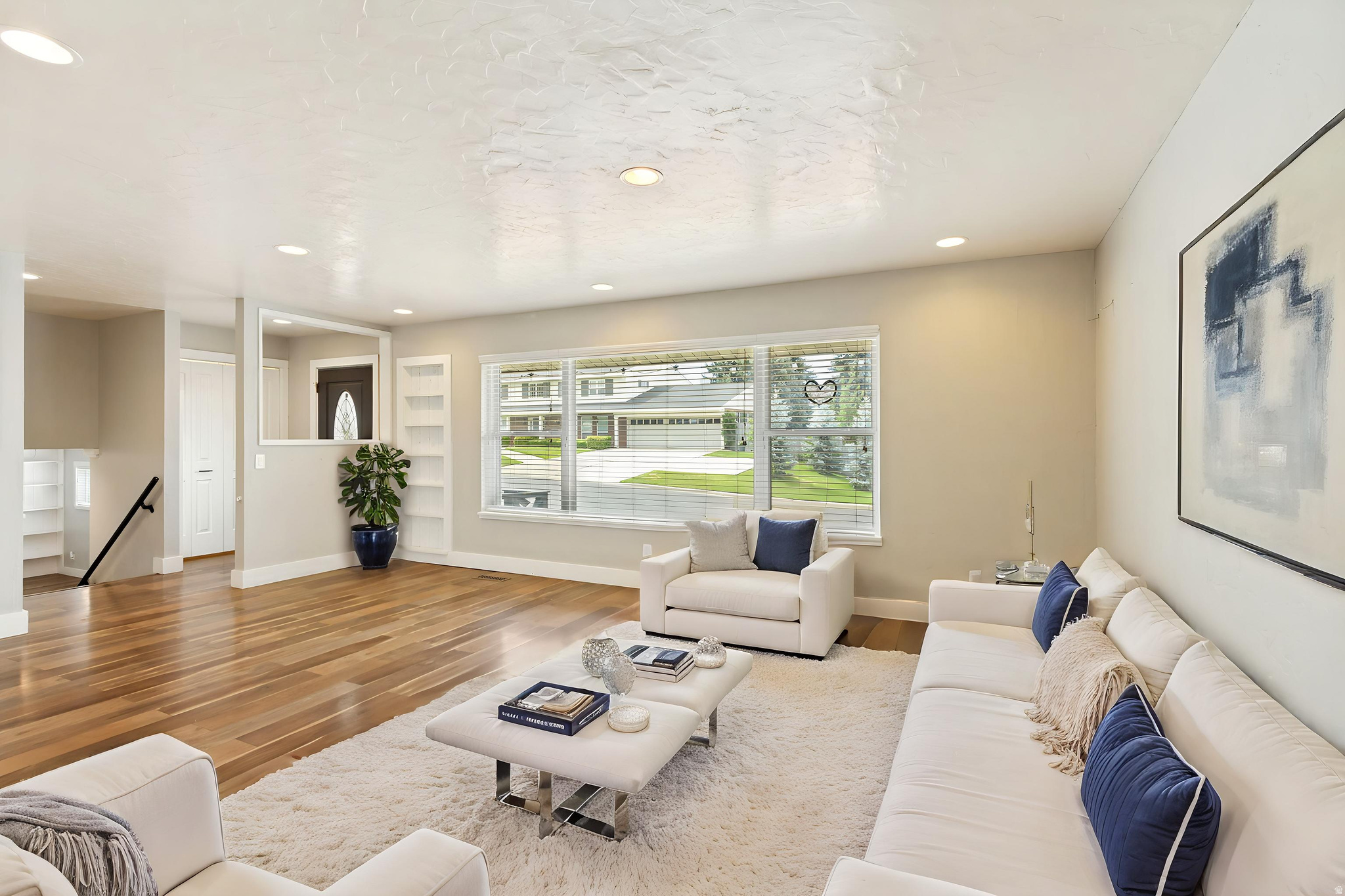 COLONIAL HEIGHTS - Residential