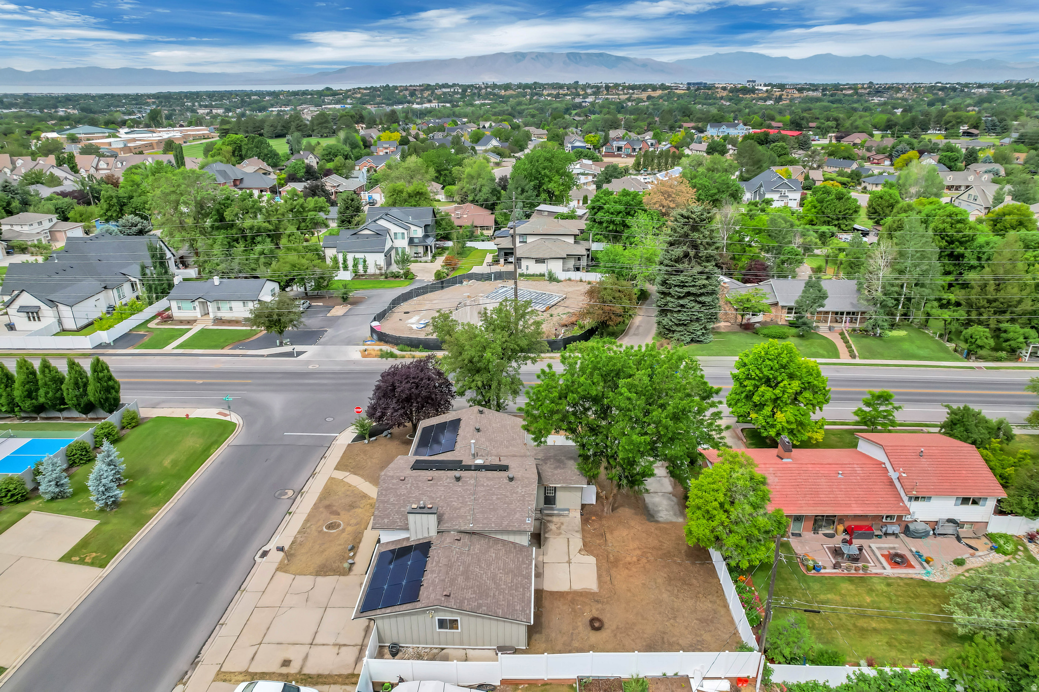 COLONIAL HEIGHTS - Residential