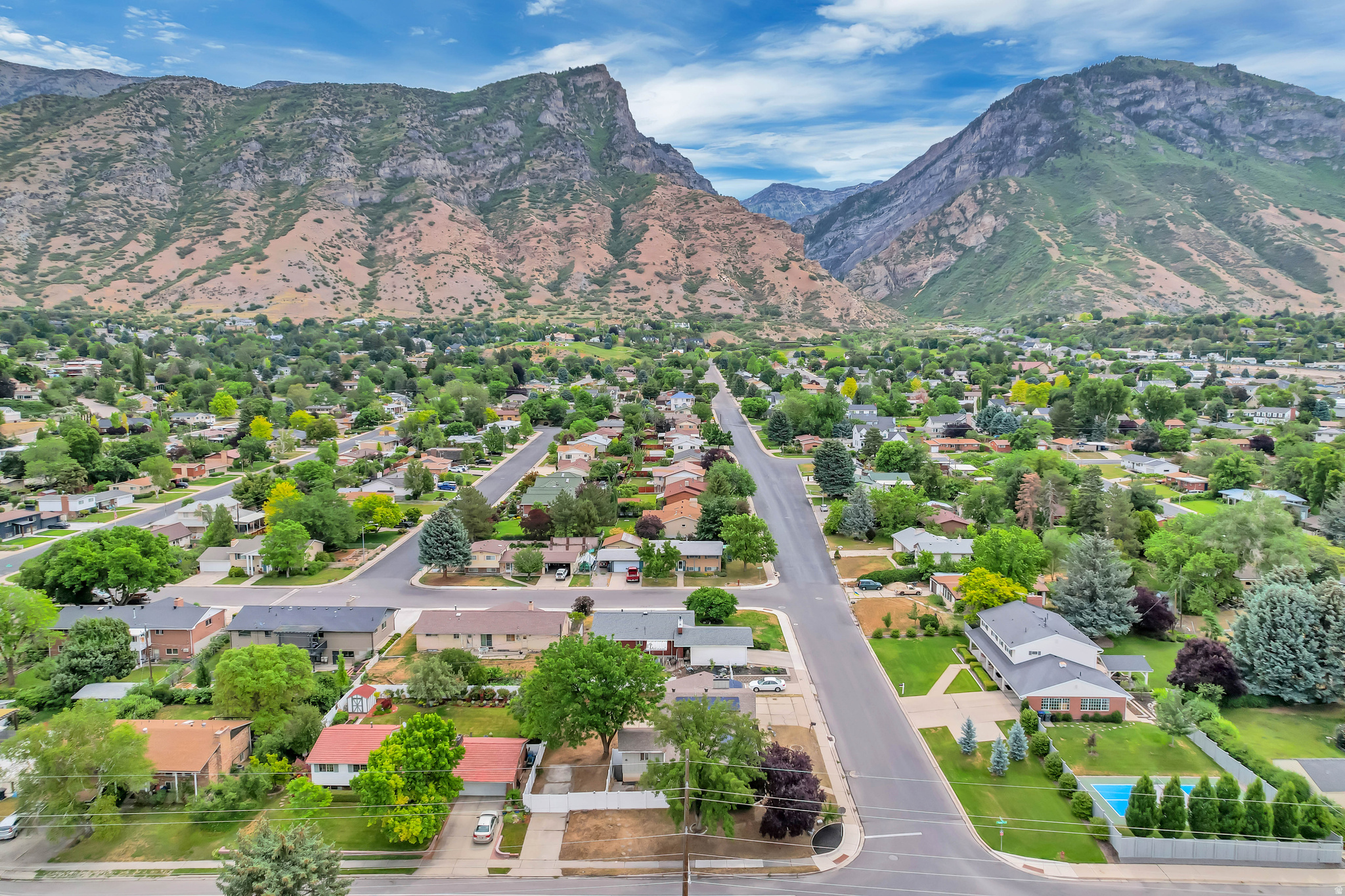 COLONIAL HEIGHTS - Residential