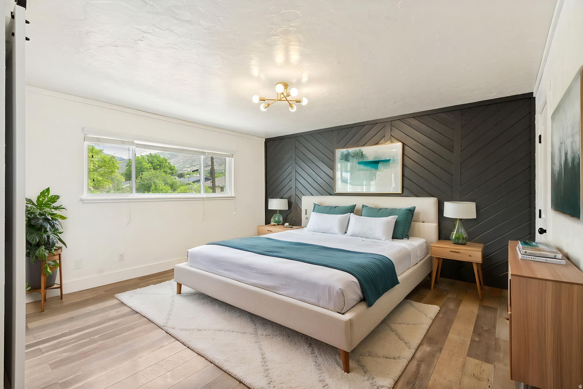 COLONIAL HEIGHTS - Residential