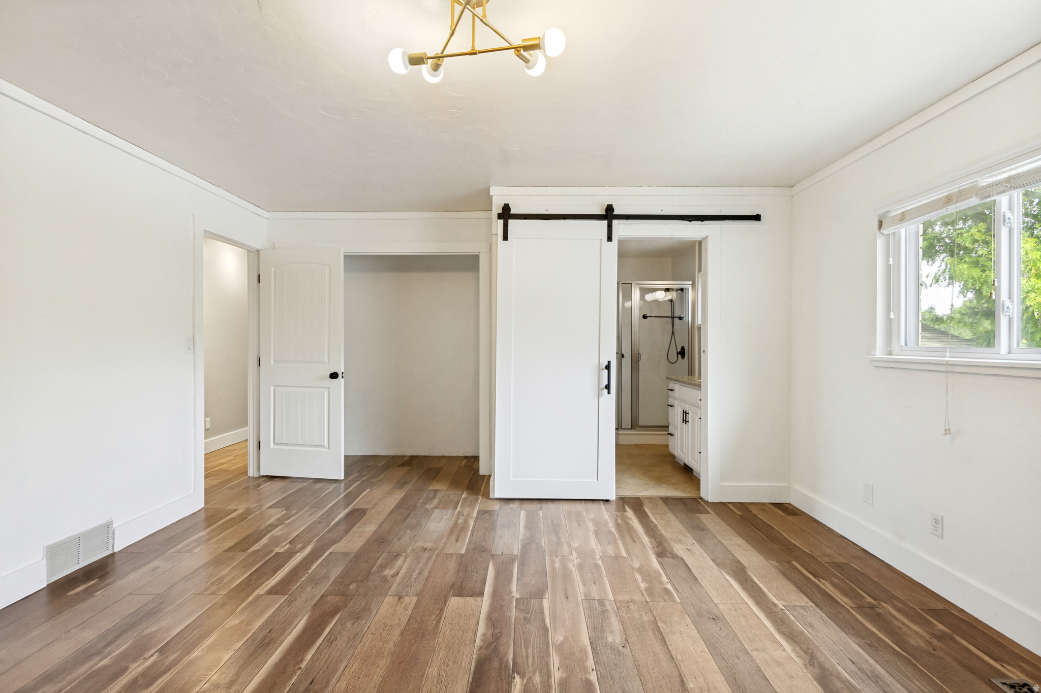 COLONIAL HEIGHTS - Residential