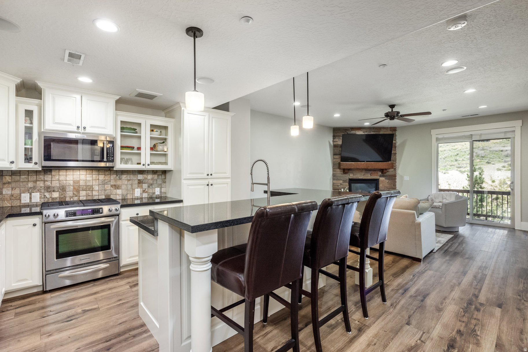 PARKS EDGE - Residential