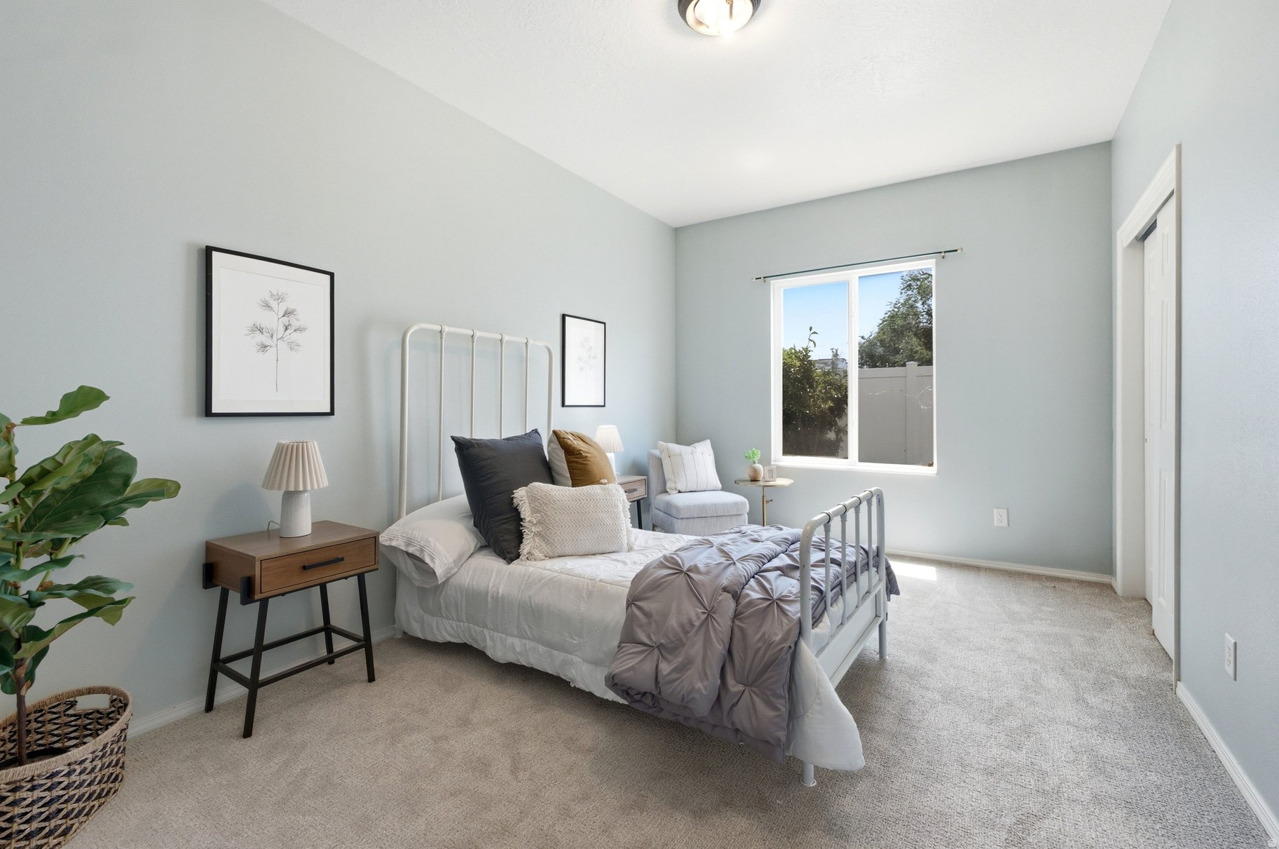 GRANITE POINTE PHASE 3 CONDO - Residential