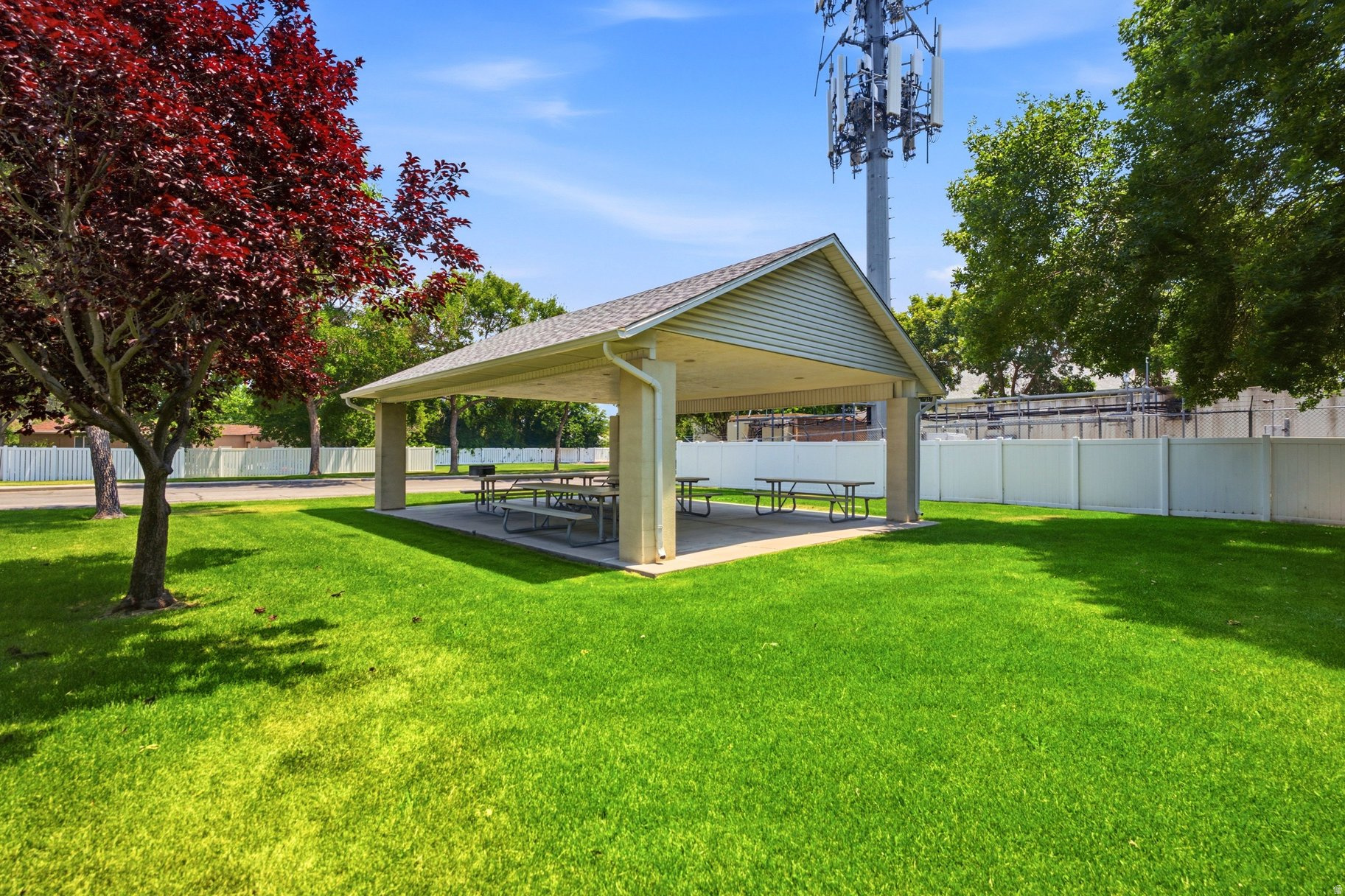GRANITE POINTE PHASE 3 CONDO - Residential