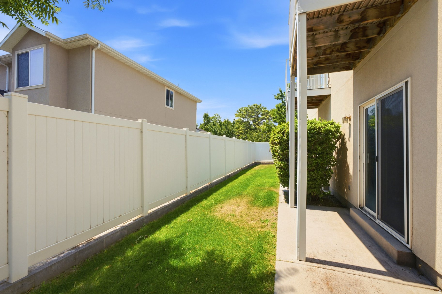 GRANITE POINTE PHASE 3 CONDO - Residential