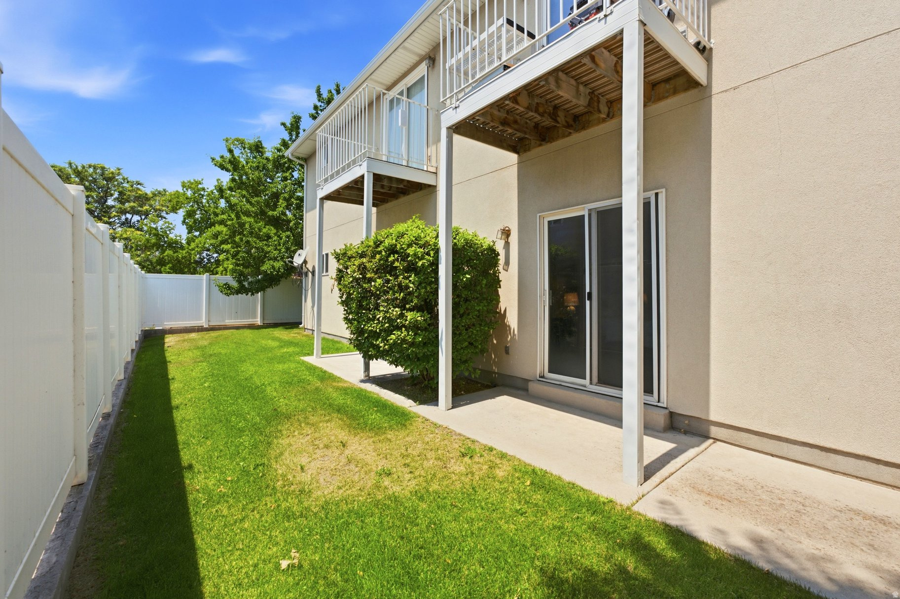 GRANITE POINTE PHASE 3 CONDO - Residential