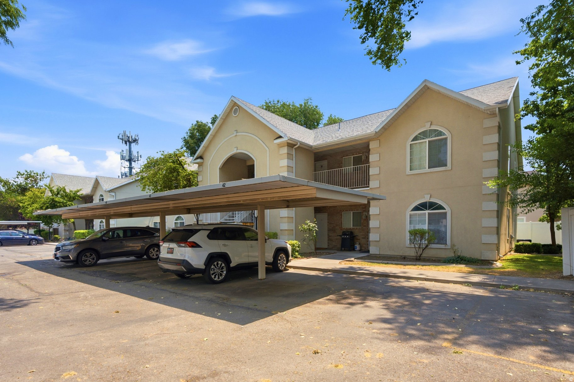 GRANITE POINTE PHASE 3 CONDO - Residential
